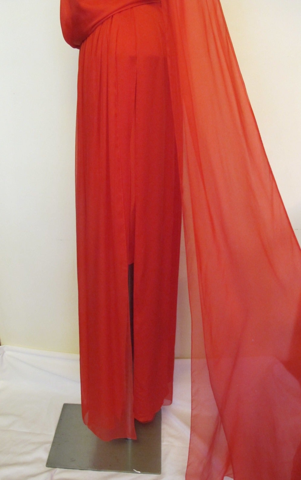 Tom Ford 2014 Red Silk Chiffon Evening Gown For Sale 2
