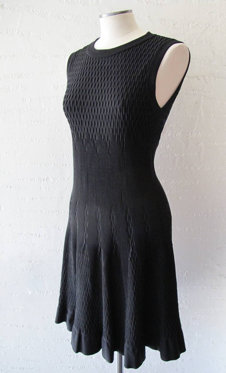 New Alaia Exquisite Sleeveless Black Dress In New Condition For Sale In San Francisco, CA