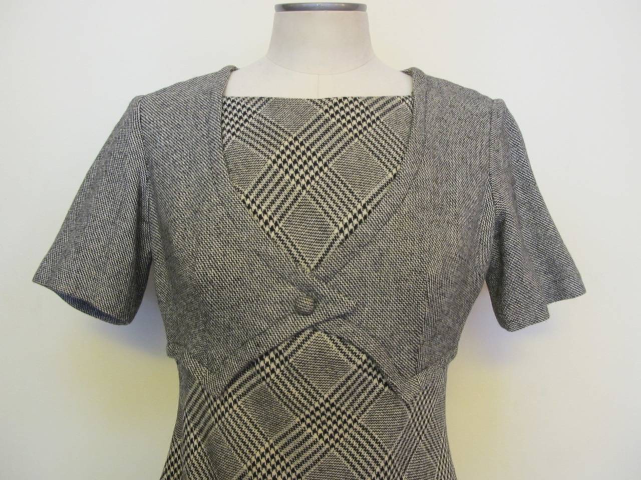 Women's 1960's Black and White Patterned Wool Dress For Sale