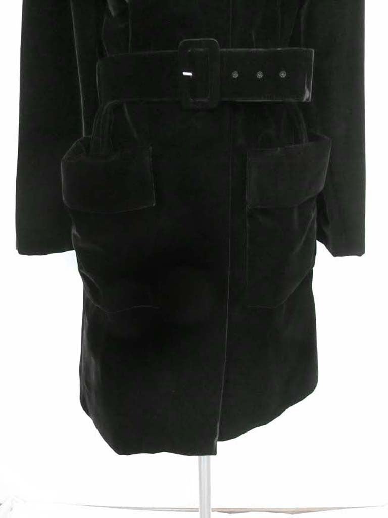 New Tom Ford Black Velvet Trench Coat with Belt For Sale 2