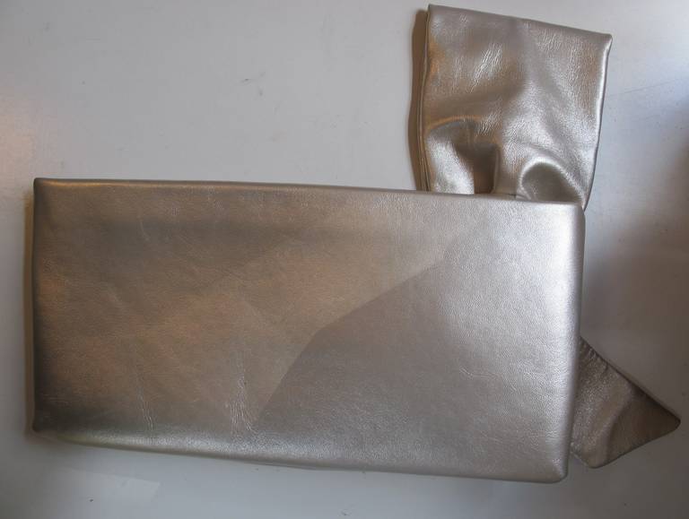 Valentino Garavani Pearl-Silver Flat Clutch For Sale 1