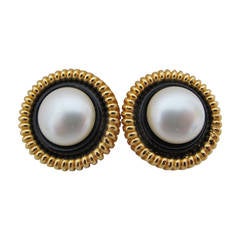 Chanel Gold Ribbed Clip-On Large Earrings 3