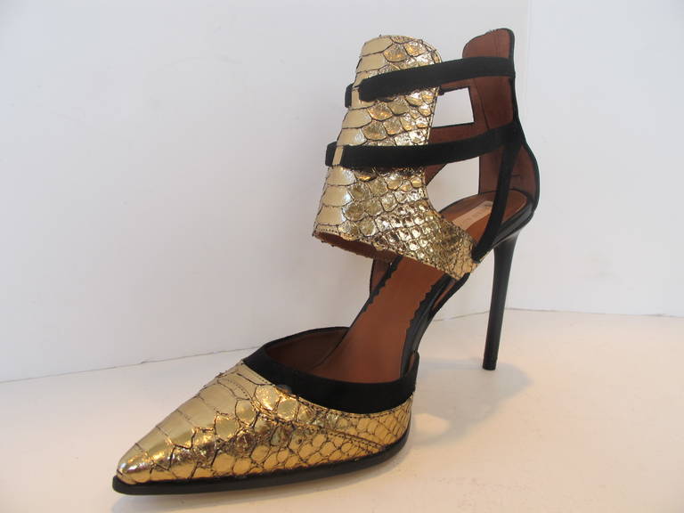 Reed Krakoff Gold Snakeskin and Black Harness Ankle Pumps For Sale 1