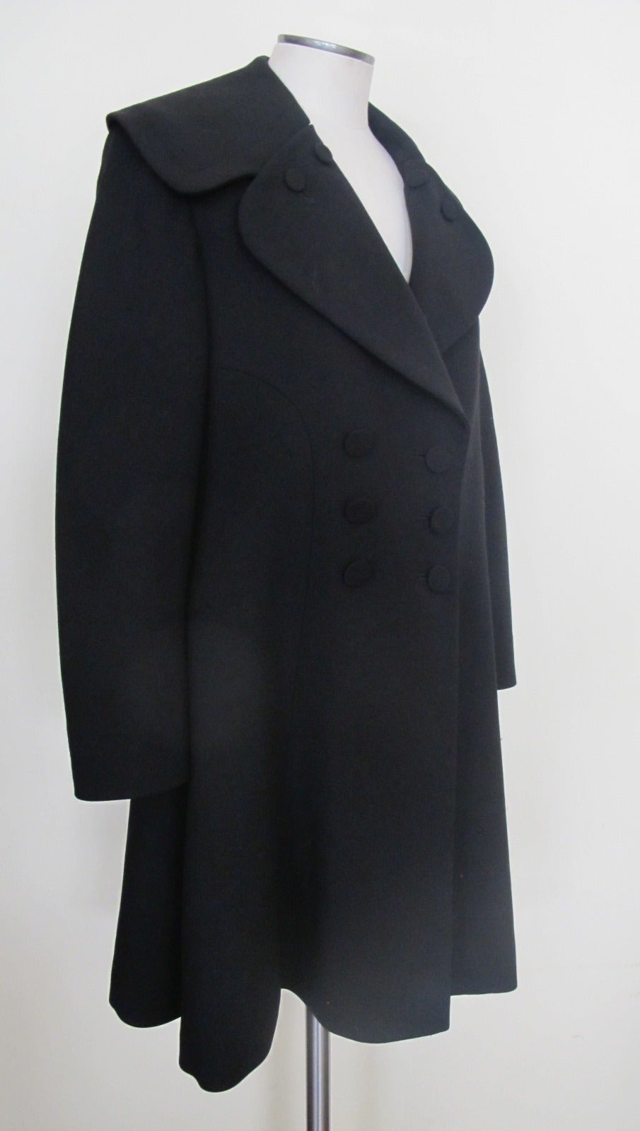 Alaia Chic Wool Black Coat with Semi-Shawl Collar