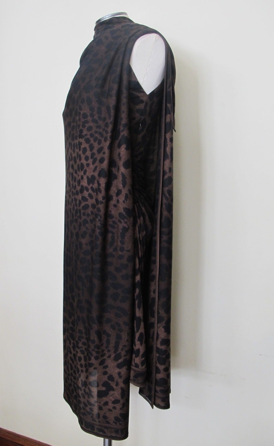 Leonard Paris Dress with Matching Shawl In Excellent Condition For Sale In San Francisco, CA