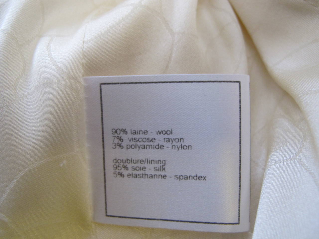 Chanel White-Ivory Bouclé Jacket For Sale 4