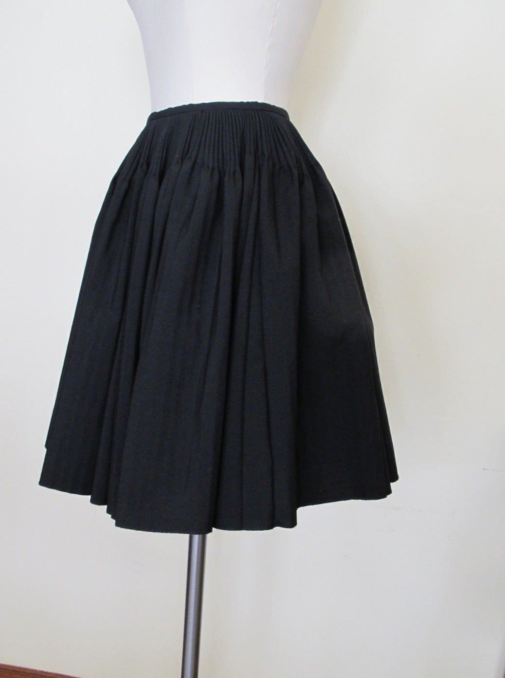Women's Alaia Fine Black Wool Plisse Skirt with Removable Lining For Sale