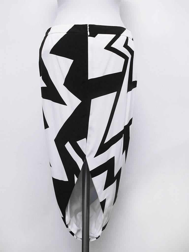 Gray NEW Fall 2013 Runway Tom Ford Chalk and Black Geometric Print Harem Skirt For Sale