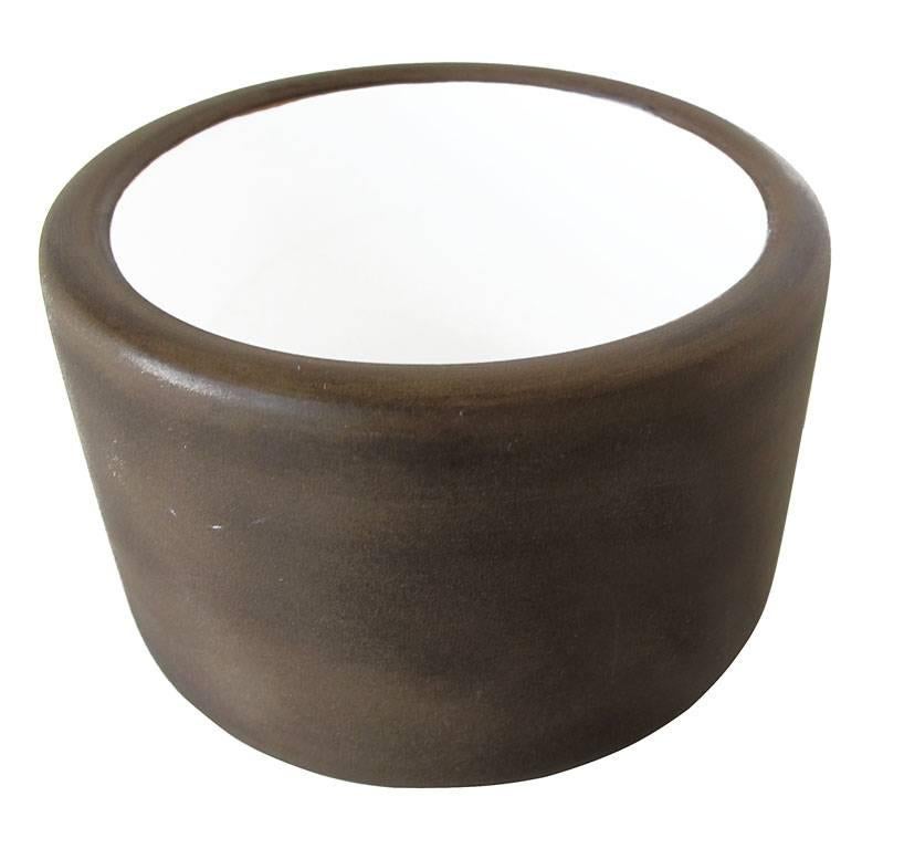 This chic Hermès Assam bangle bracelet is in a matte brown lacquered wood with contrasting white interior. It comes with it's Hermès box and jewelry pouch. The piece is signed.
circumference 7.25 inches   width 1.9 inches

YOUR PURCHASE