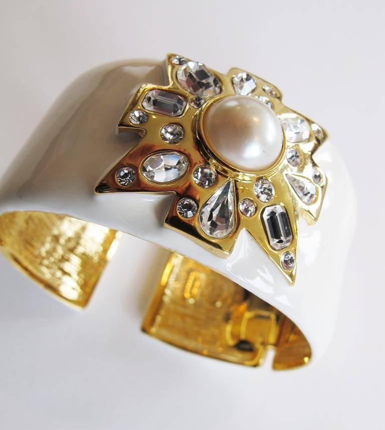 Kenneth Jay Lane White and Gold Maltese Cross Cuff Bracelet In Excellent Condition In San Francisco, CA
