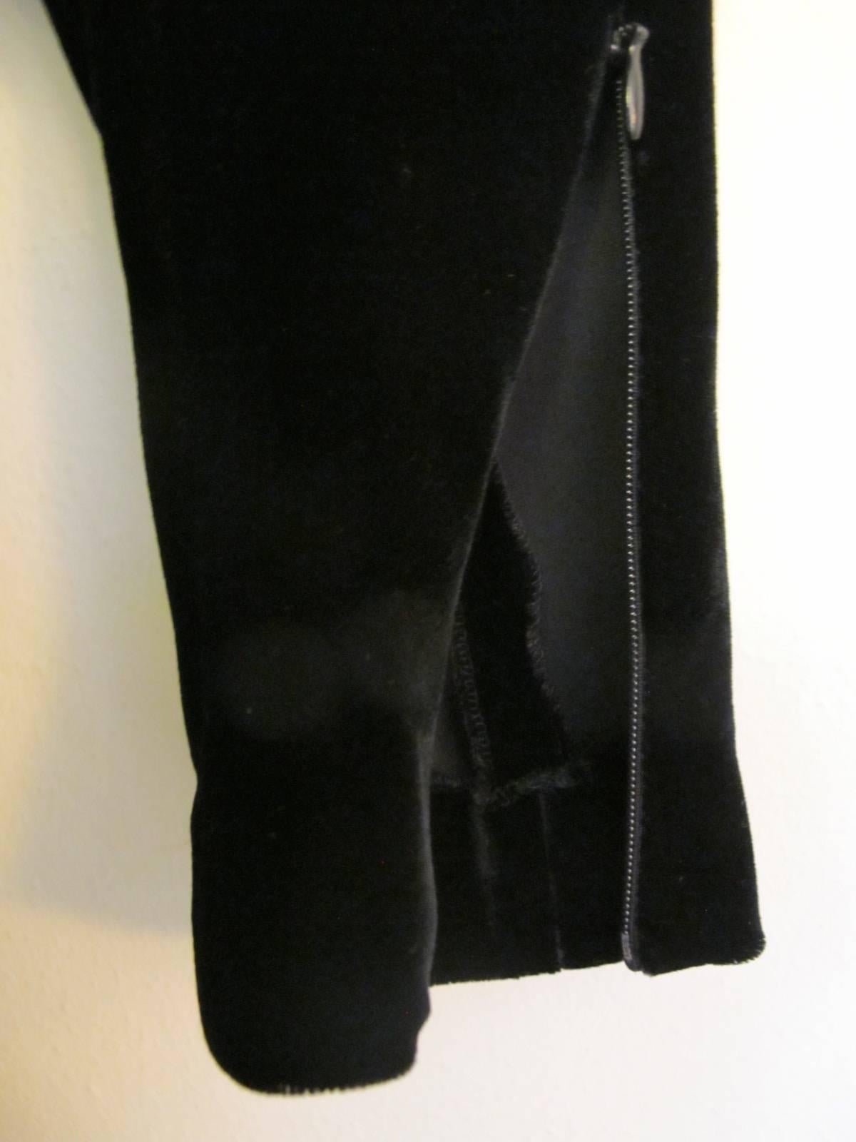 New Tom Ford Runway Black Velvet Cocktail Dress For Sale 4