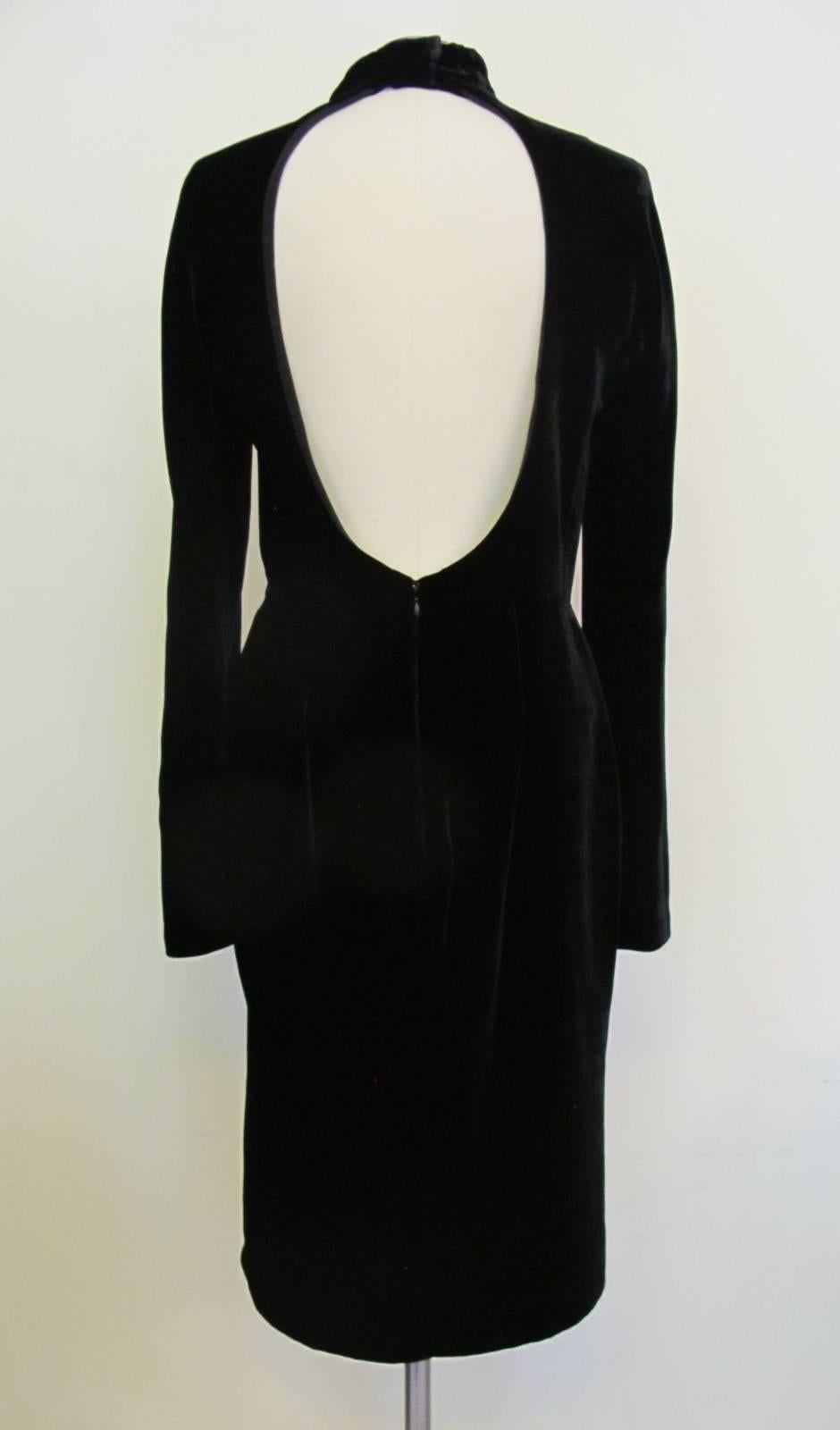 Women's New Tom Ford Runway Black Velvet Cocktail Dress For Sale