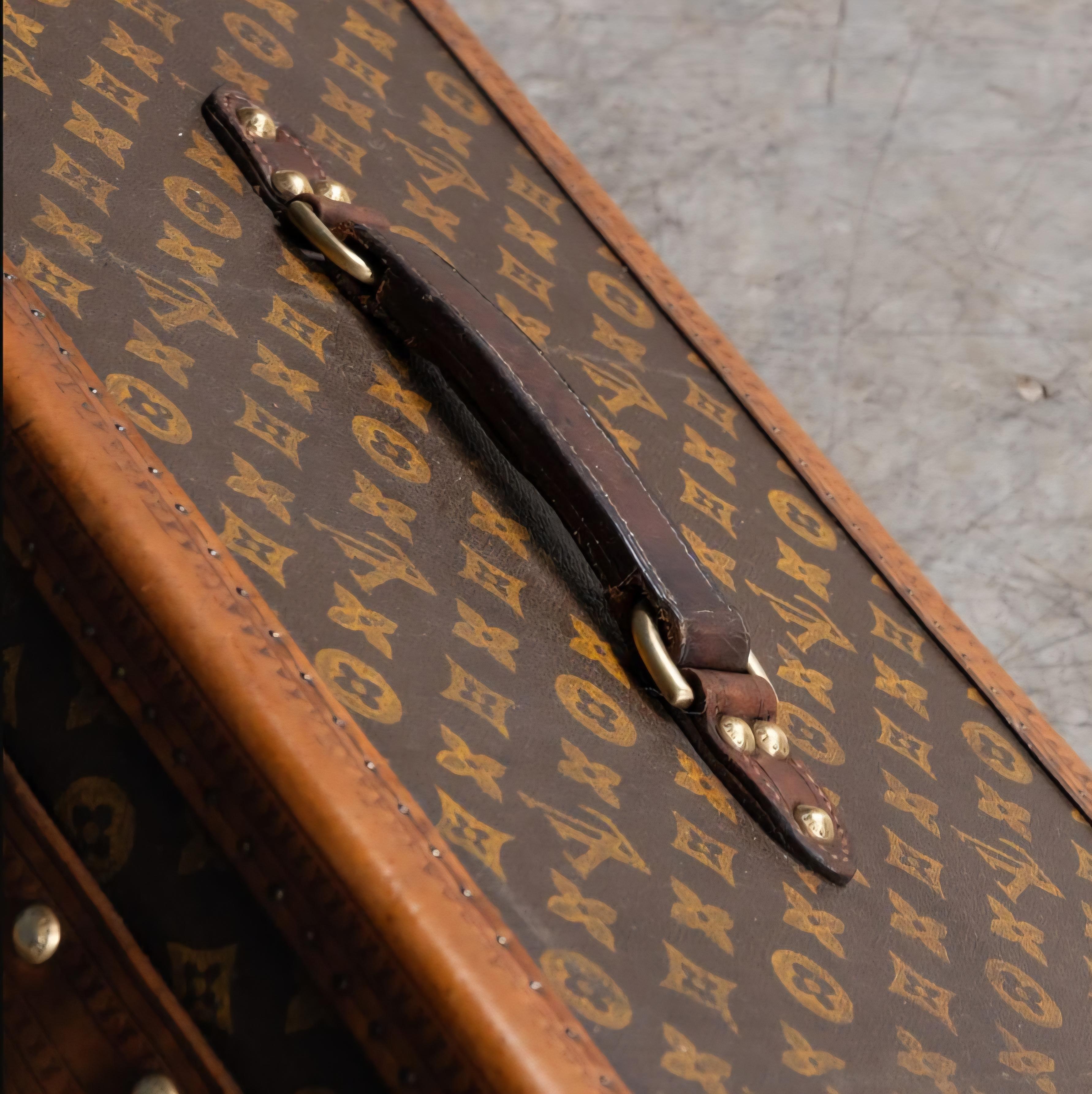 Antique Louis Vuitton Britannica Encyclopedia Trunk For Sale 12