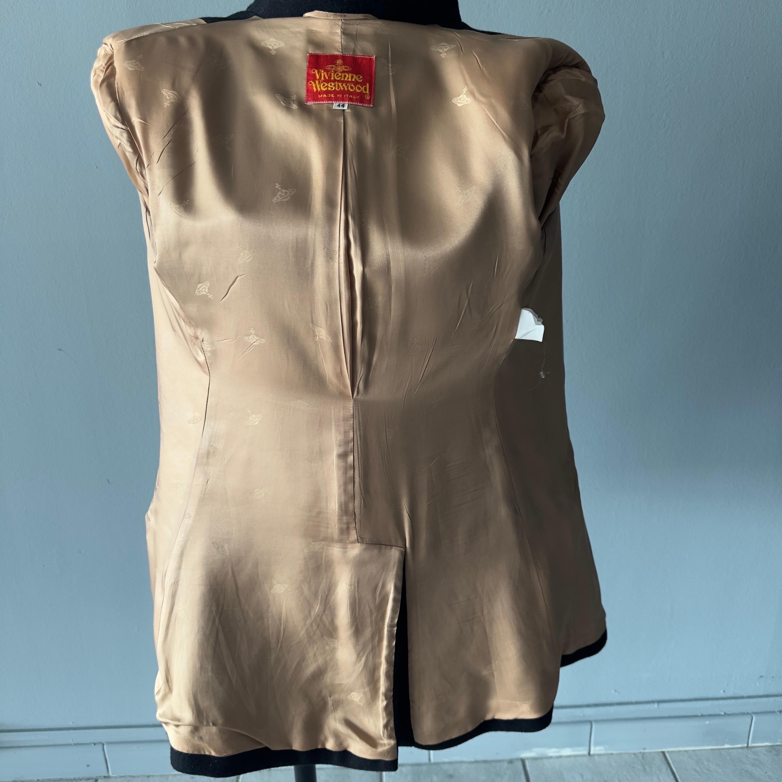 Cappotto anni90 Vivienne Westwood in perfette condizioni For Sale 8
