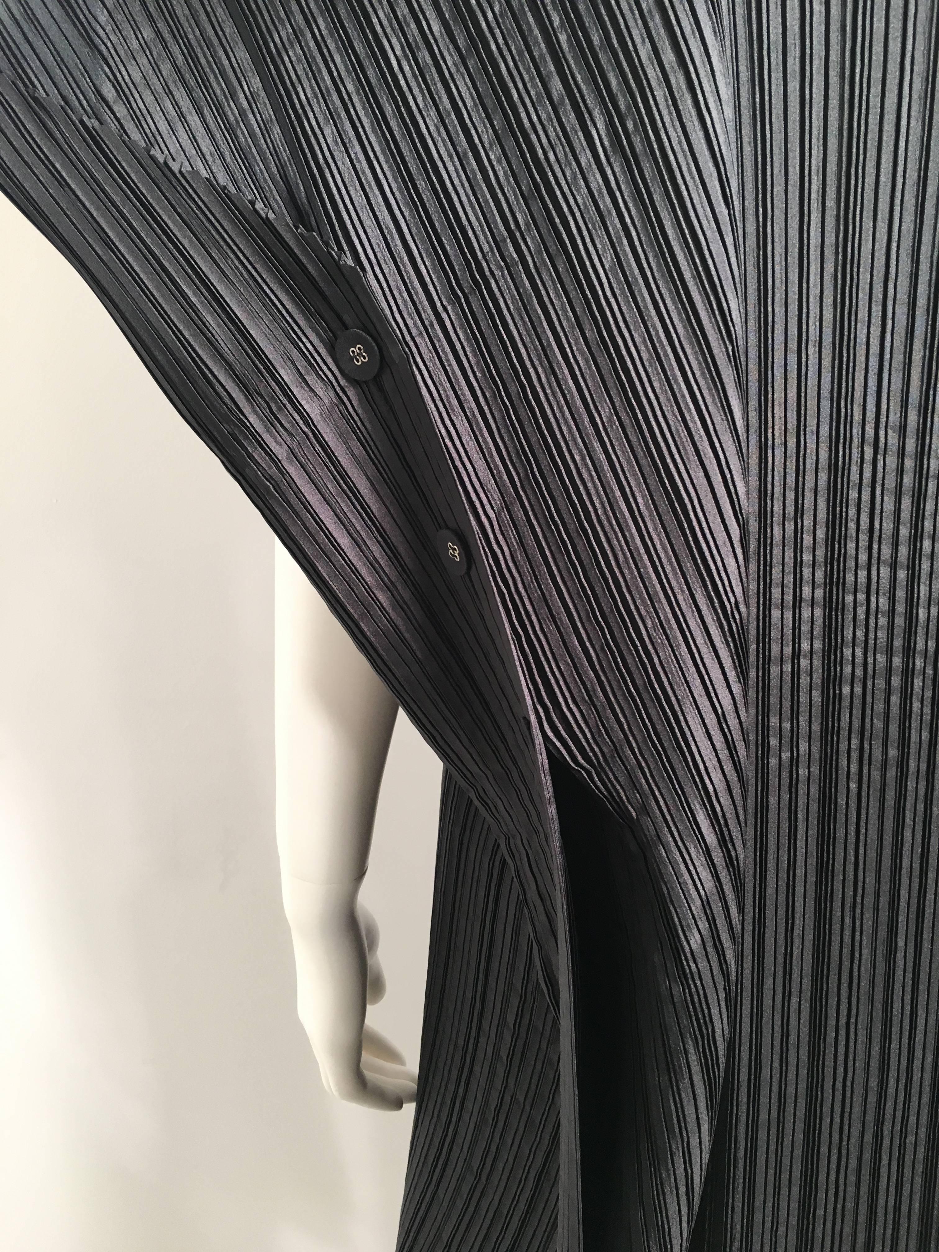 issey miyake black and white