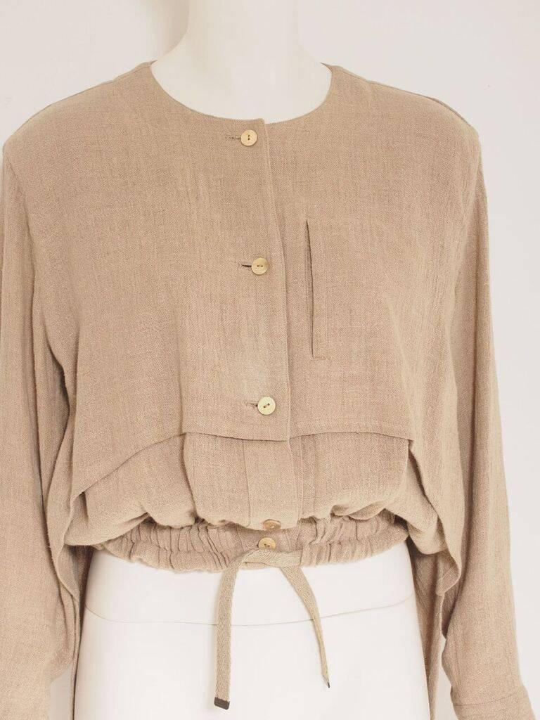 Issey Miyake Beige Linen Jacket with Cape For Sale 3