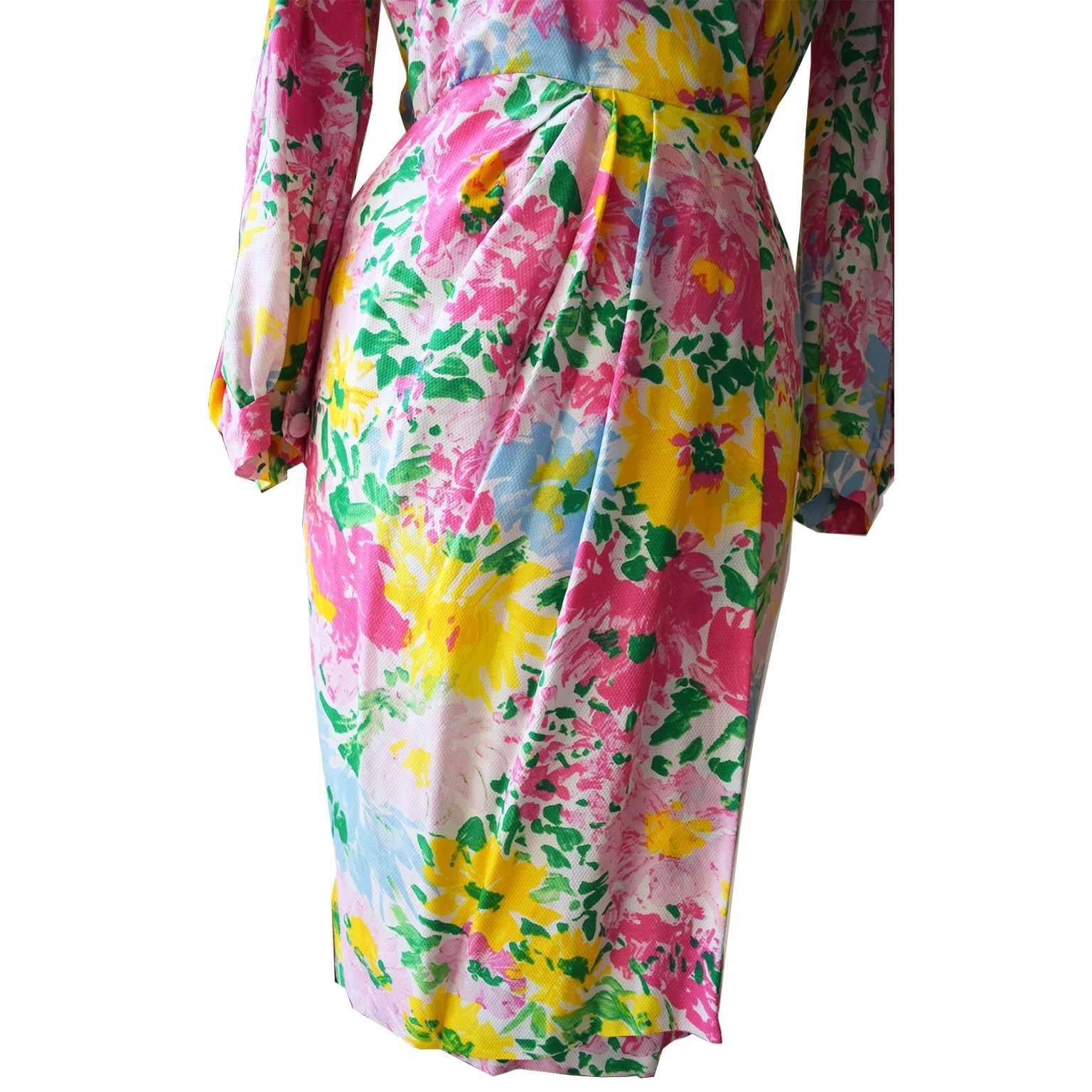 Christian Dior pret-a-porter size S US 4 floral print vintage wrap dress For Sale 5