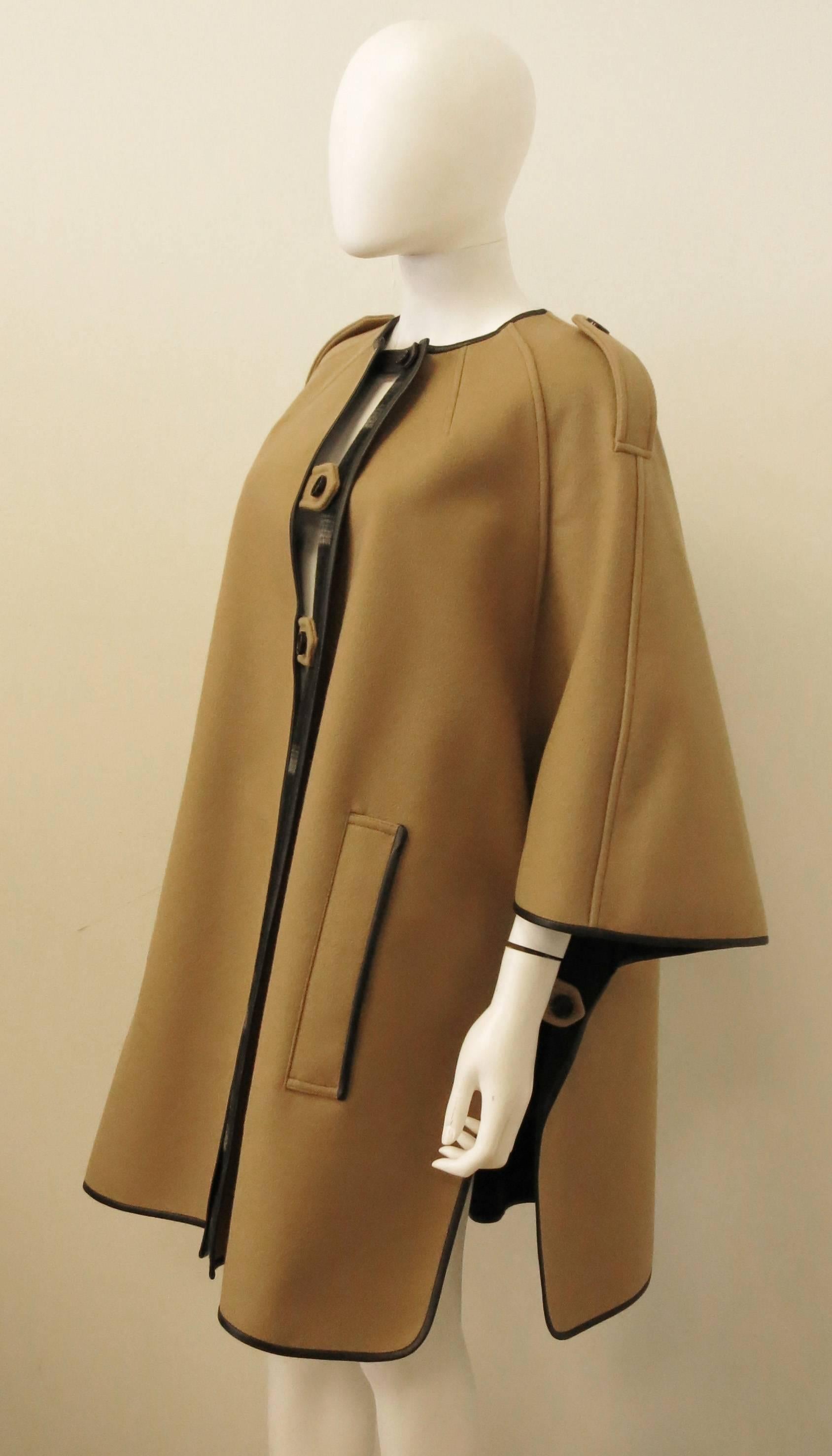 Burberry Camel Cape Coat with Leather Trim  In New Condition In London, GB