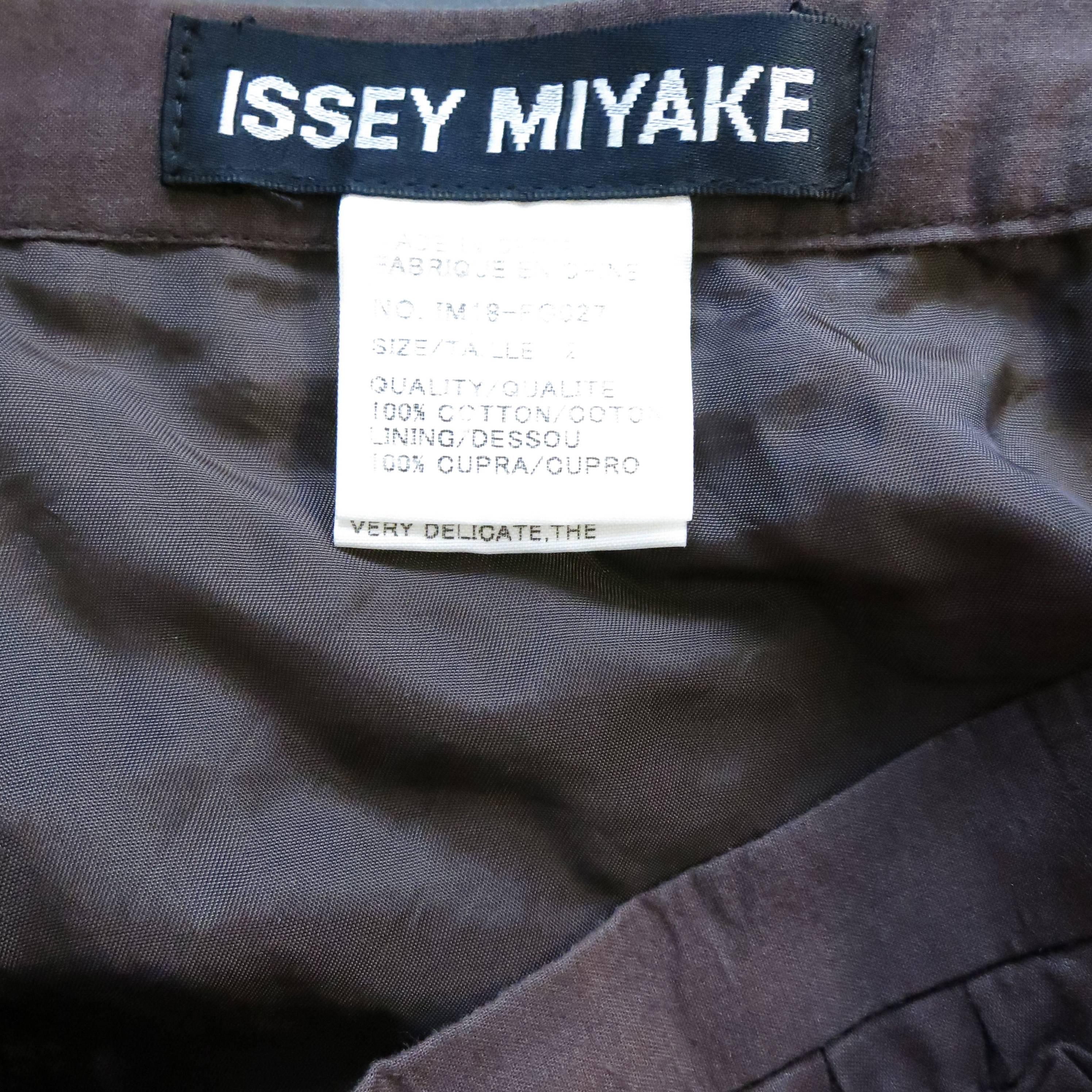 Women's Issey Miyake Brown Triangle Cotton Origami 3D Textured Skirt 