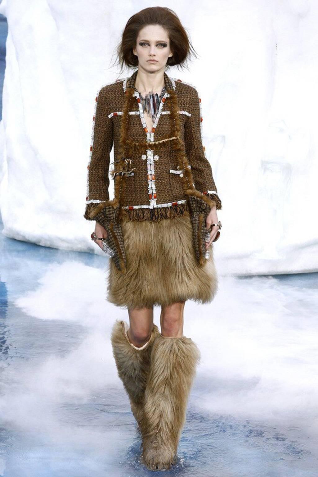 Chanel AW 2010 Faux-Fur Tweed Skirt  1