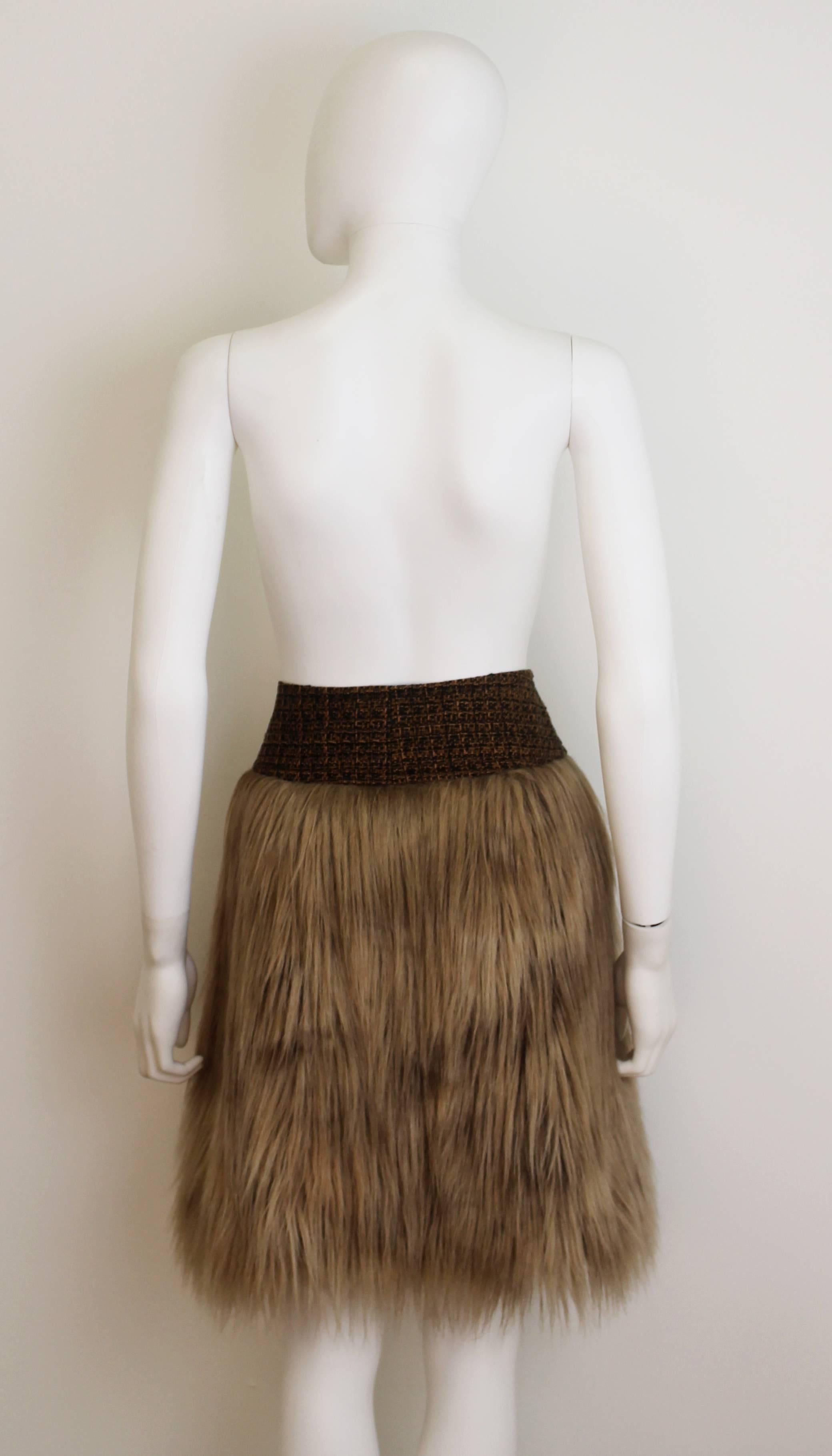 Women's Chanel AW 2010 Faux-Fur Tweed Skirt 