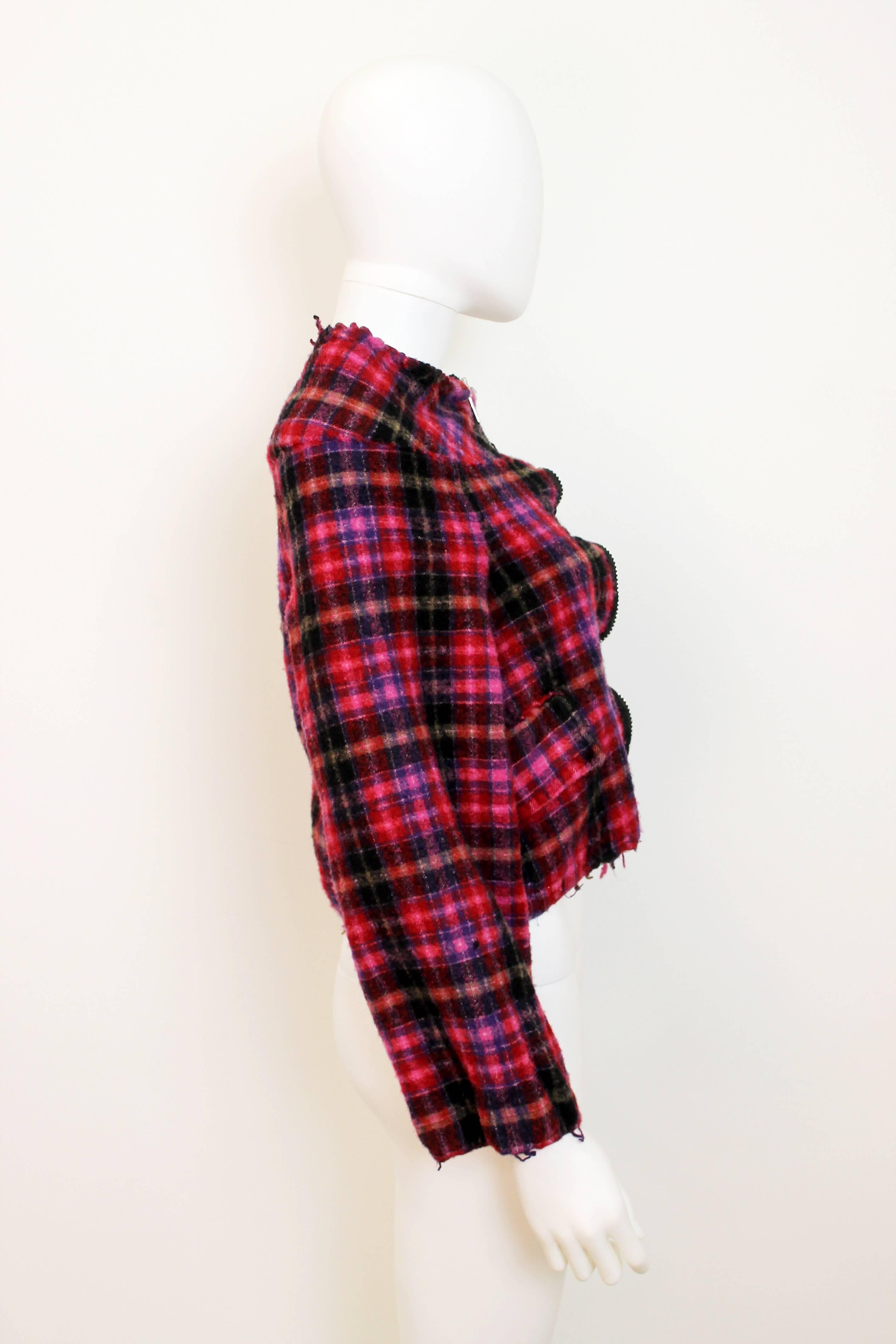 Adorable Comme des Garcons pink checked cropped jacked from 2004. Features a large silver zip closure up the center front and a frayed edge hem. 