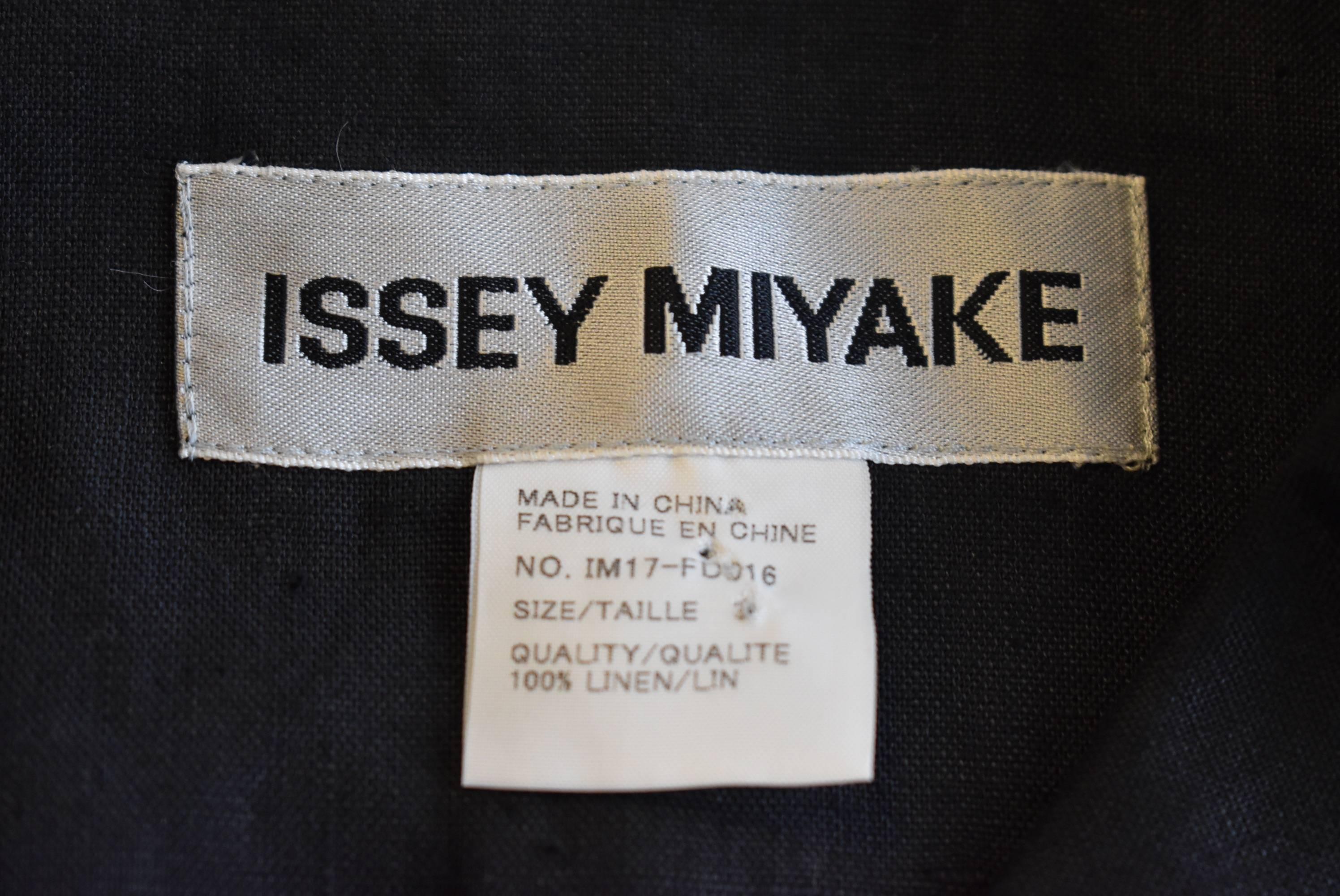 Issey Miyake Black Linen Jacket with fagotted panels  For Sale 3