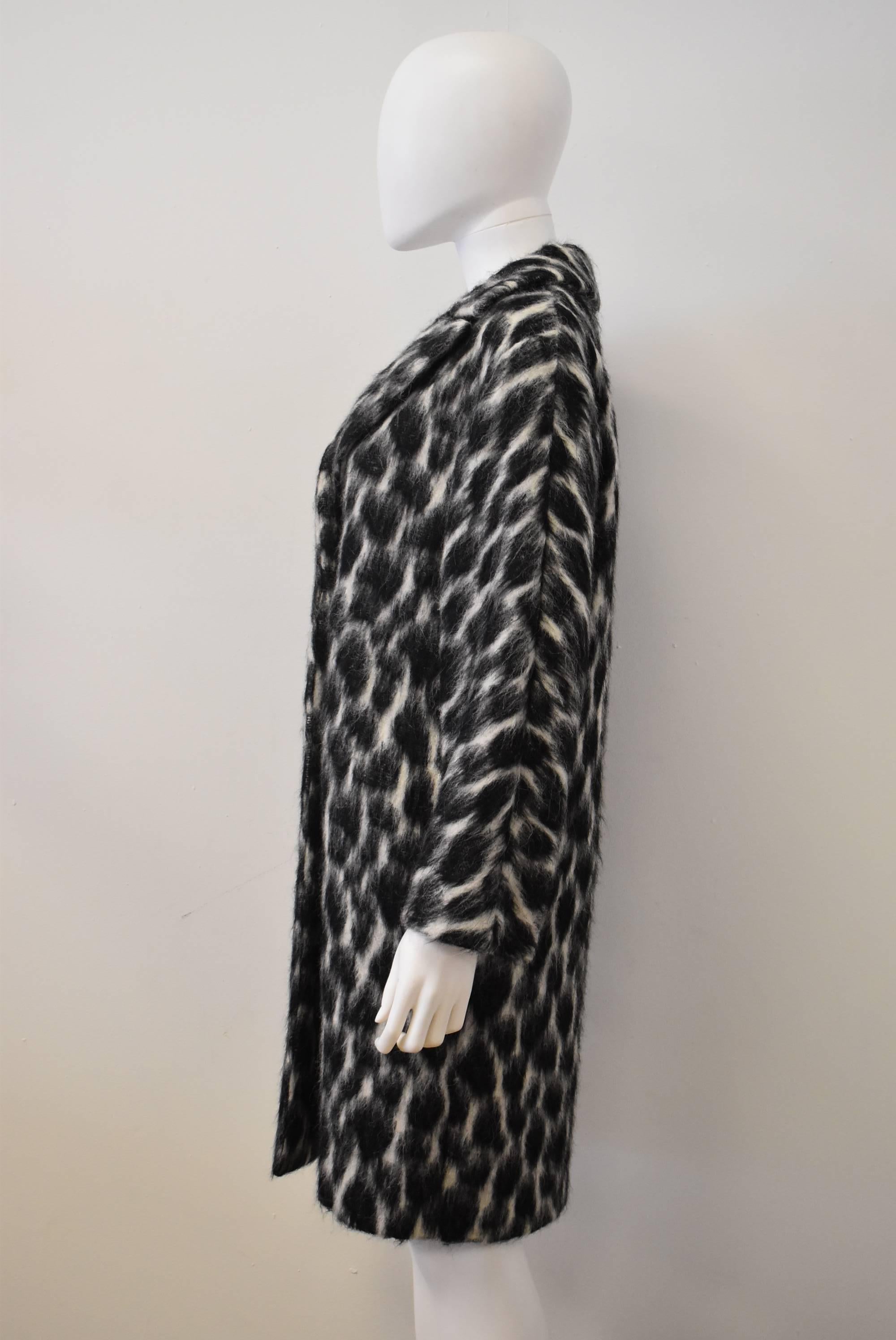 Gucci Black & White Animal Print Mohair Alpaca Coat In Excellent Condition In London, GB