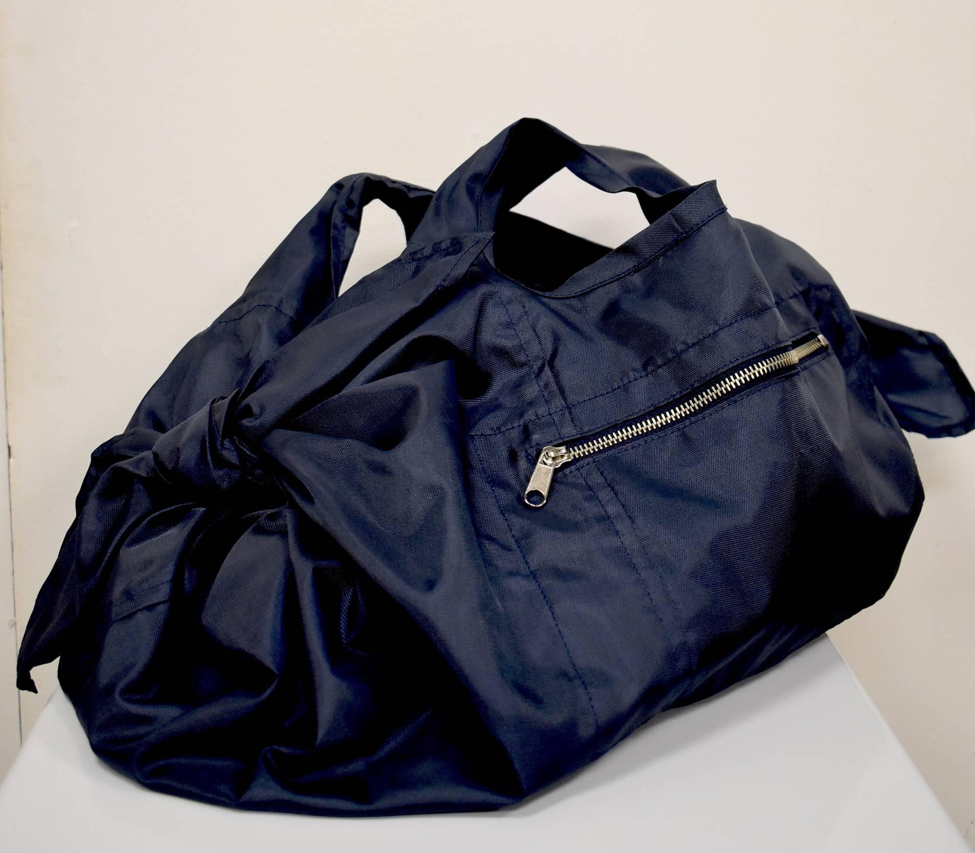 Comme Des Garcons Navy Tie Bag In Excellent Condition In London, GB