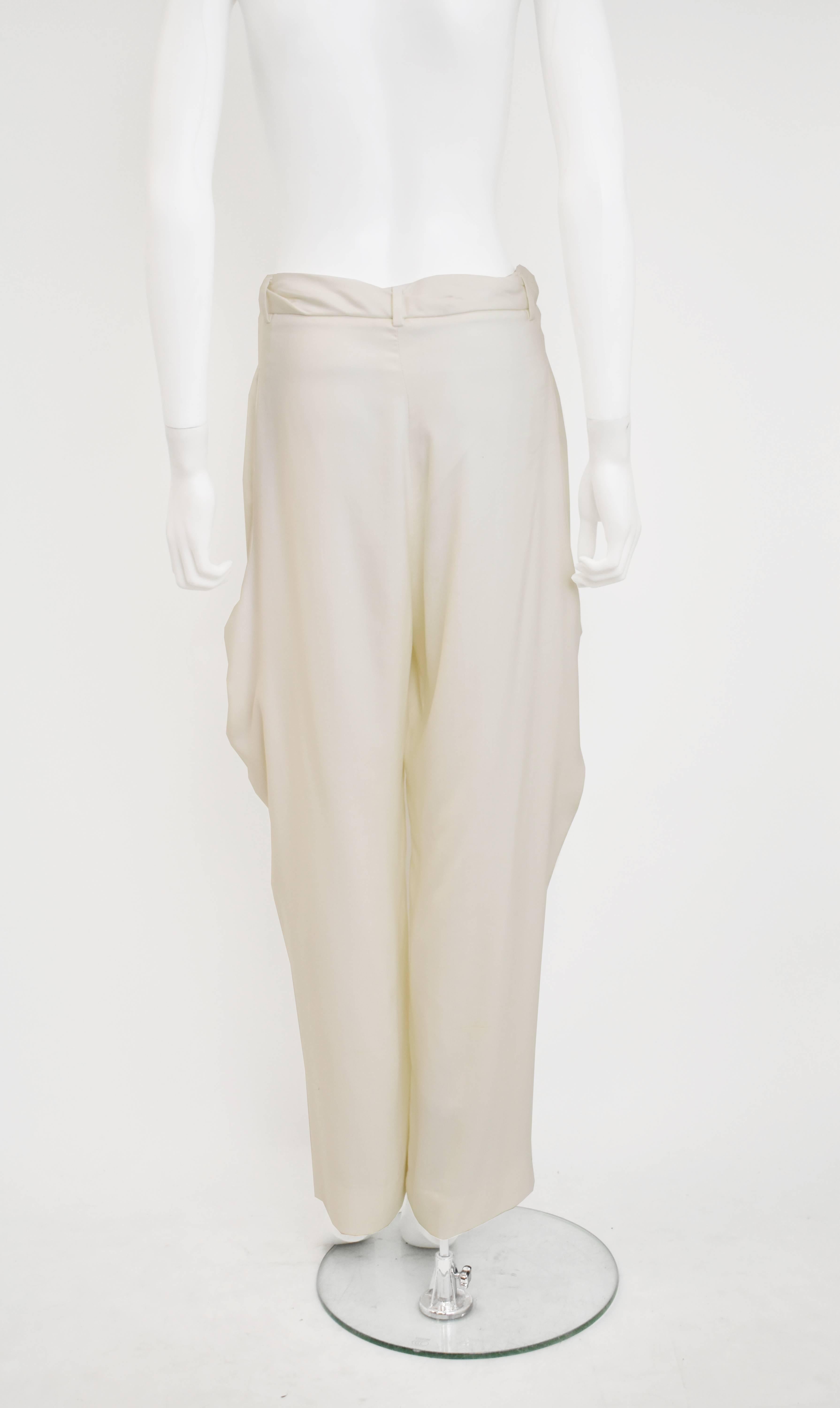 Margiela White Cropped Trousers with Oversize Side Pockets Iconic White Label In Excellent Condition For Sale In London, GB