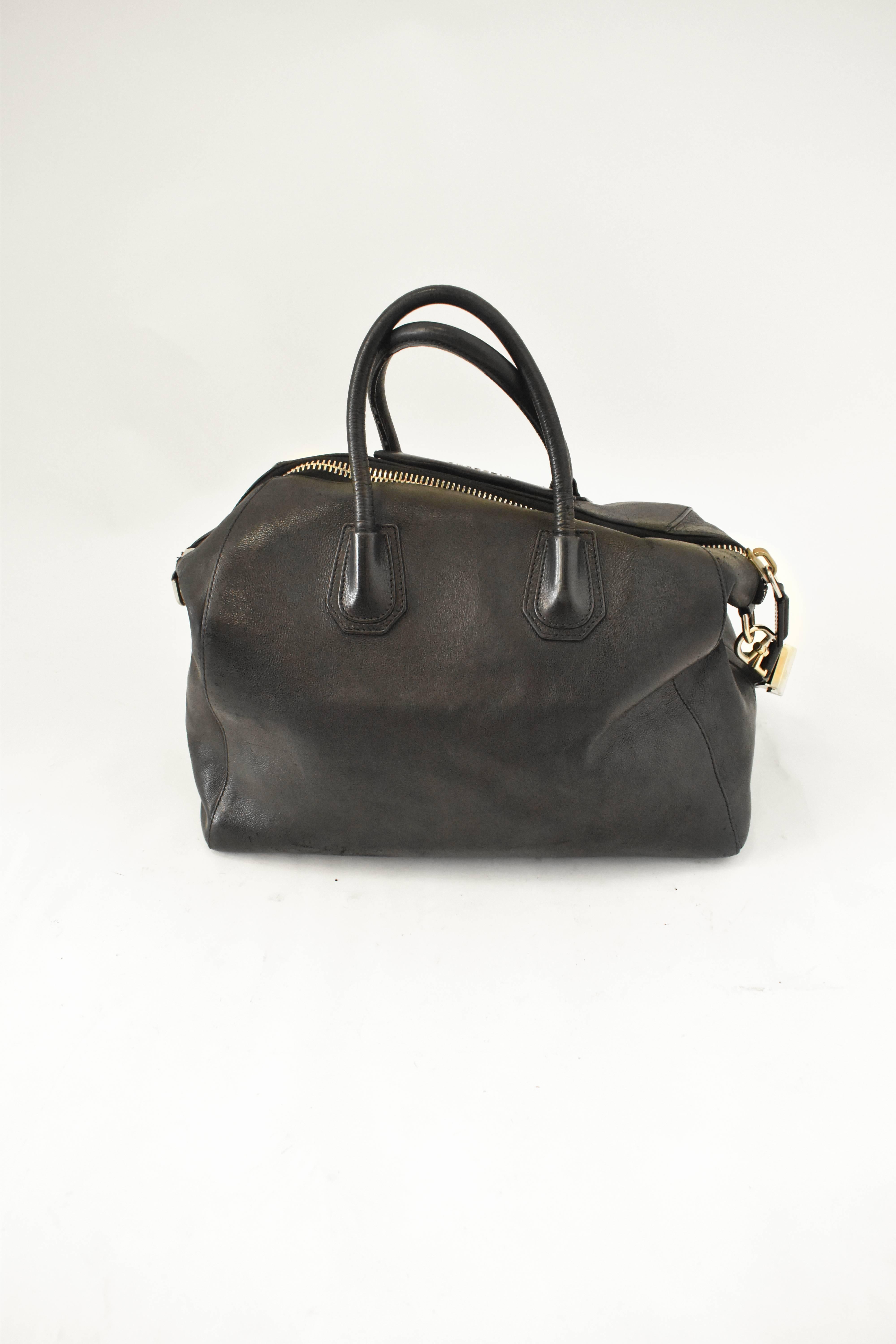 Women's Givenchy Antigona Black Leather Handbag
