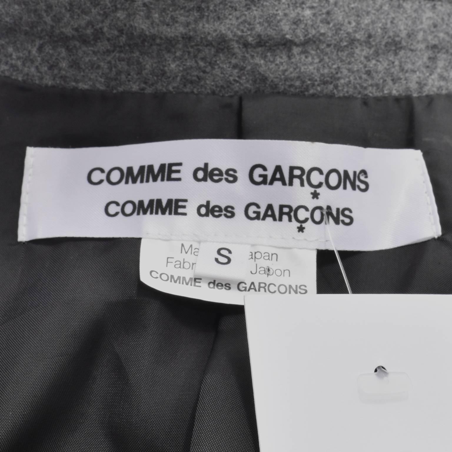 Comme des Garcons Grey Wool Blazer with Scalloped Hem & Black Velvet Panels  4