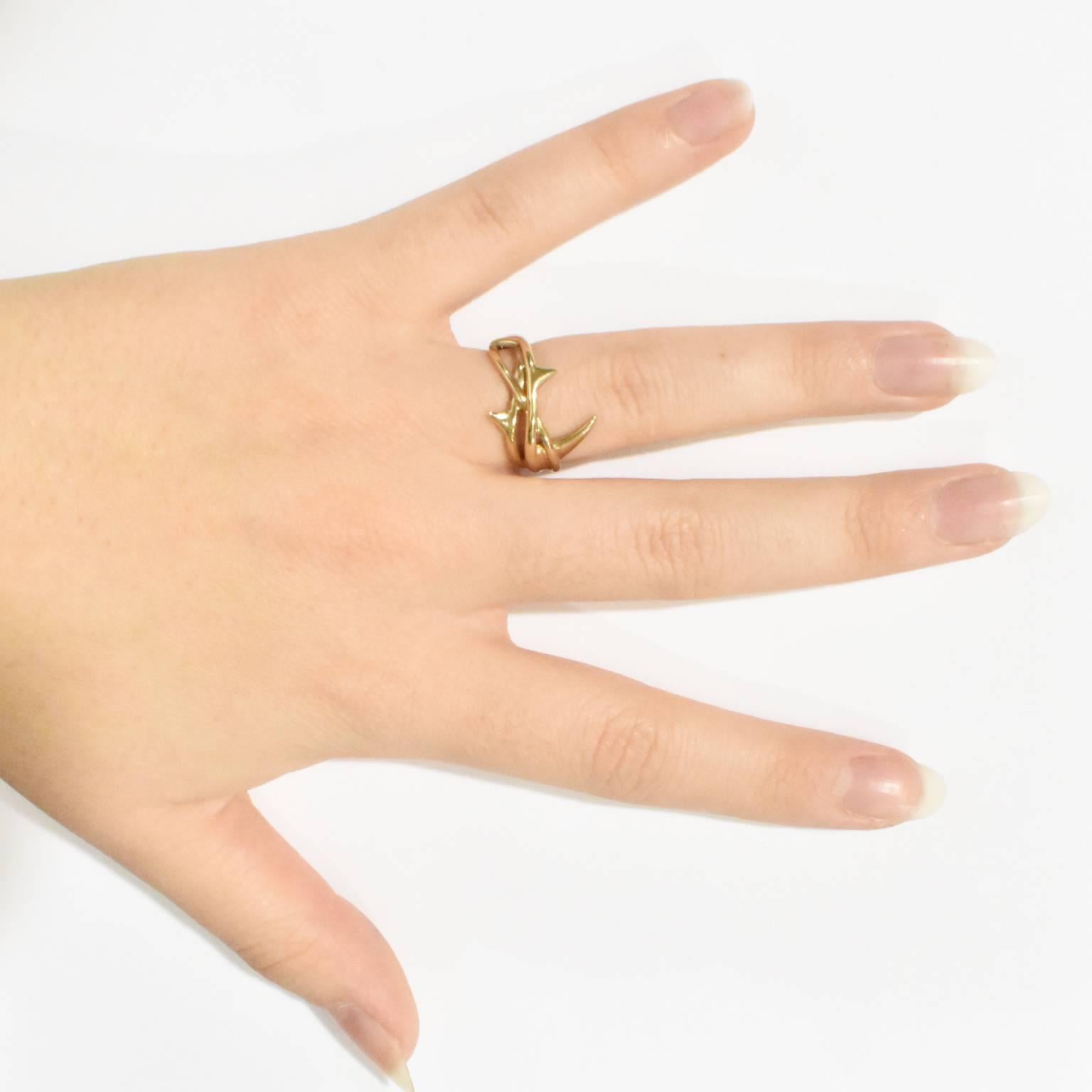 Women's or Men's Shaun Leane for Alexander McQueen Gold Thorn Ring c. 2003