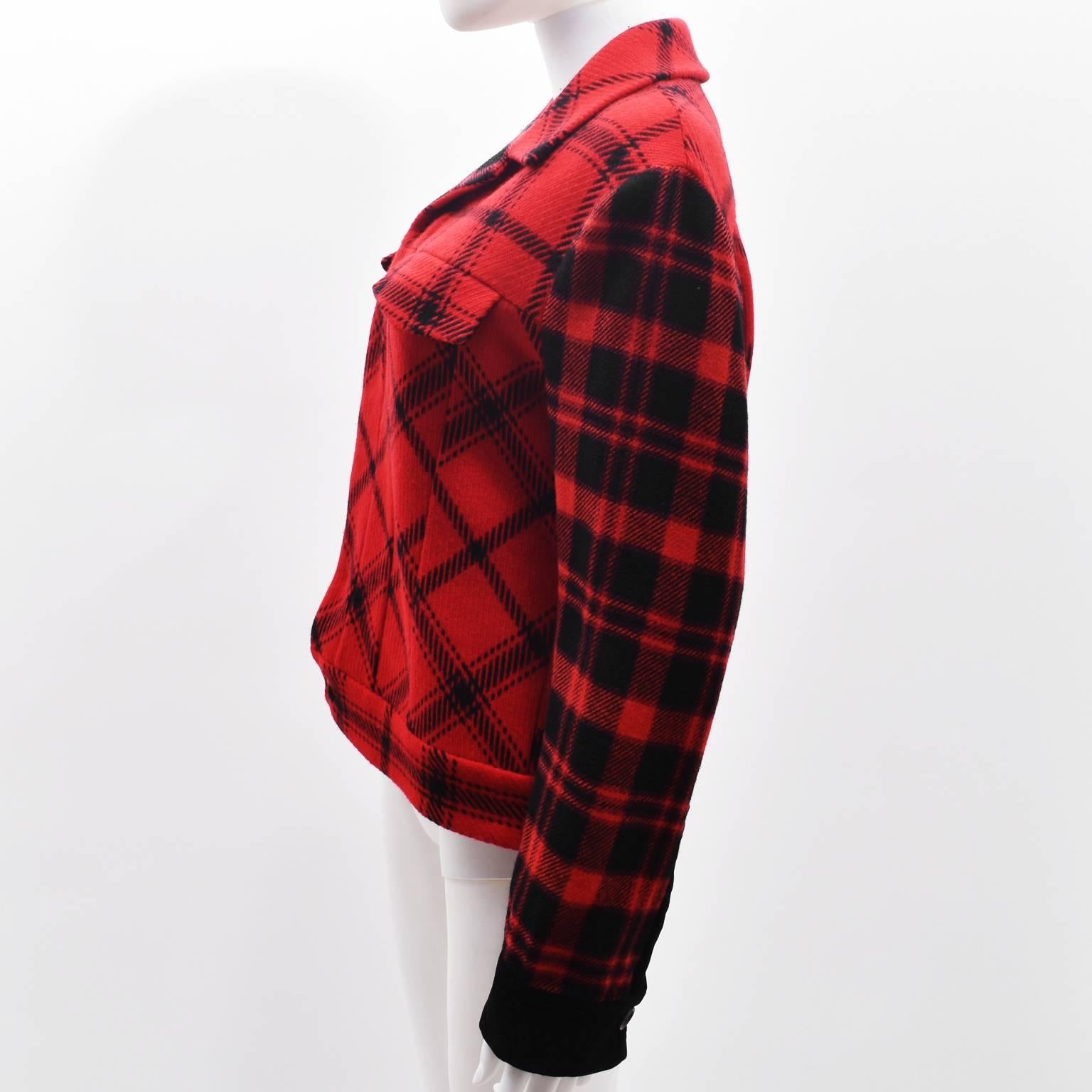 Yohji Yamamoto Red and Black Check Cropped Jacket In Excellent Condition For Sale In London, GB