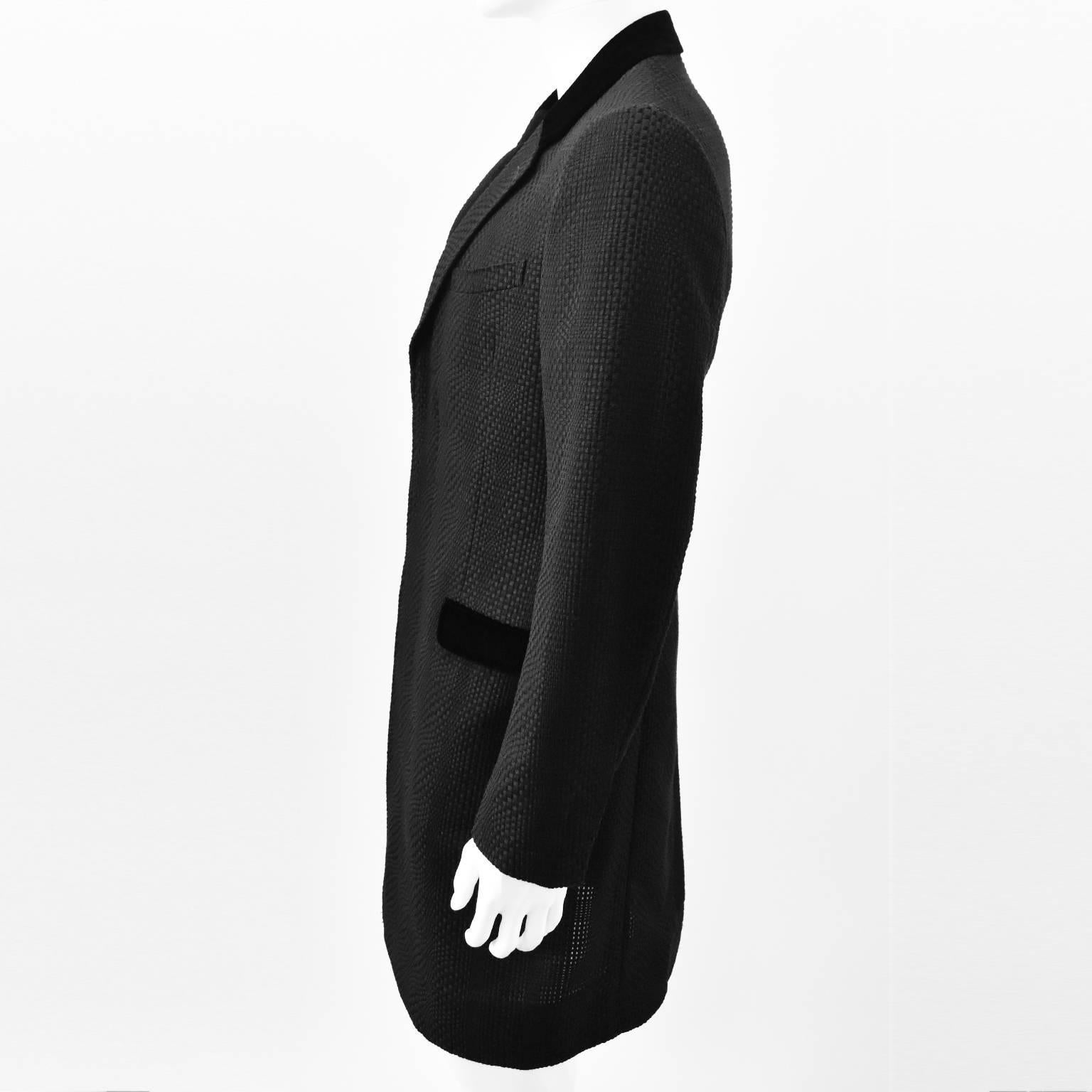 Alexander McQueen Black Woven Coat with Contrast Velvet Collar and Pockets S/S 1 In Good Condition For Sale In London, GB