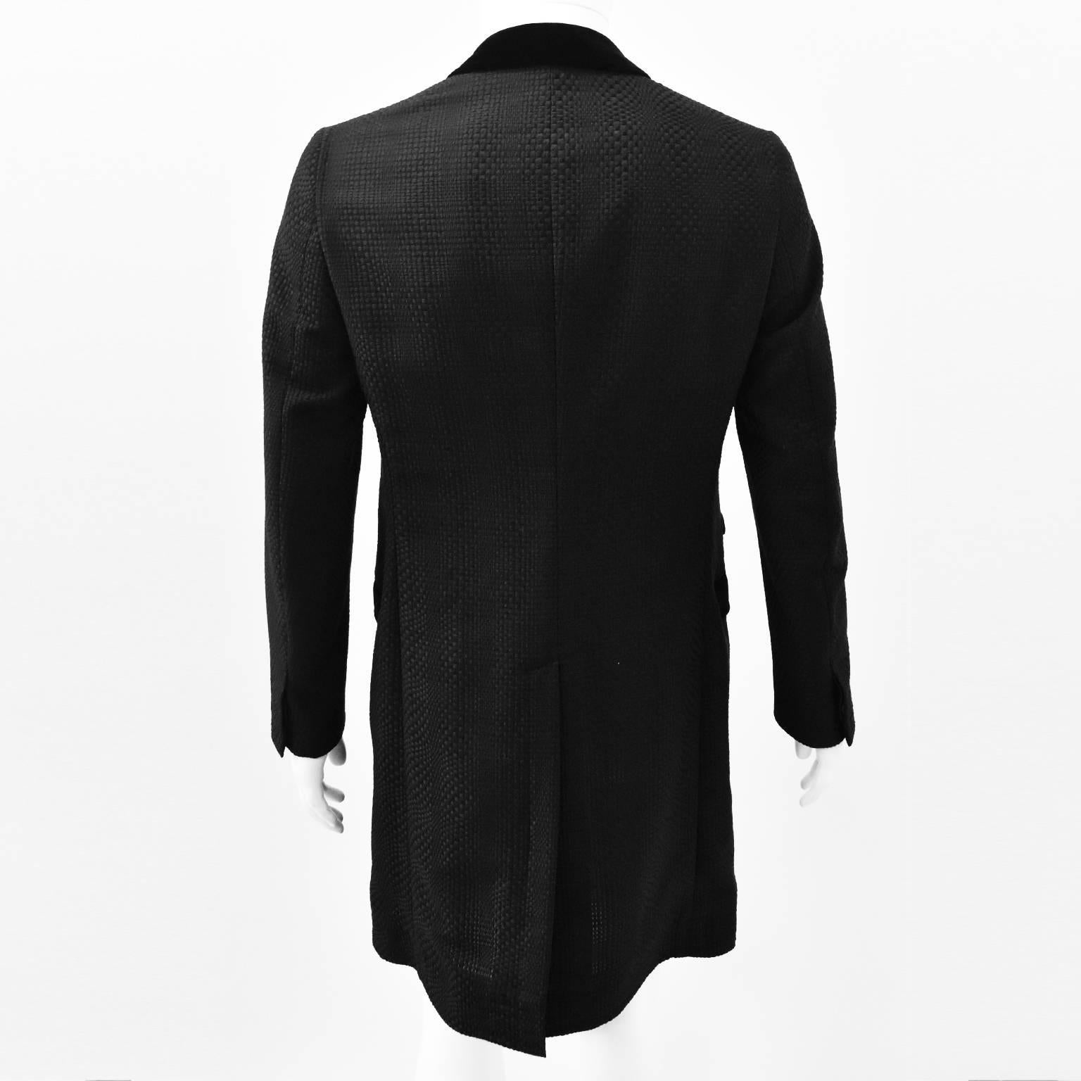 Alexander McQueen Black Woven Coat with Contrast Velvet Collar and Pockets S/S 1 For Sale 1