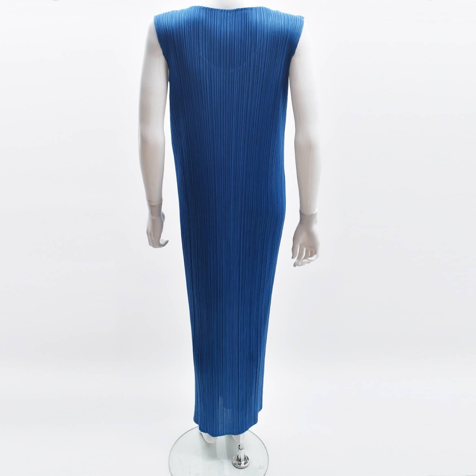Issey Miyake PLEATS PLEASE Electric Blue Pleated Dress In Excellent Condition In London, GB