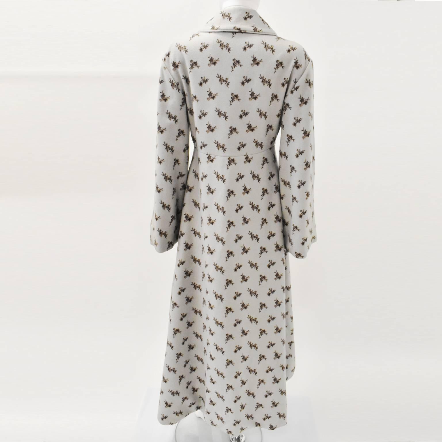 Louis Vuitton Pale Blue Floral Coat 2013 In Good Condition For Sale In London, GB