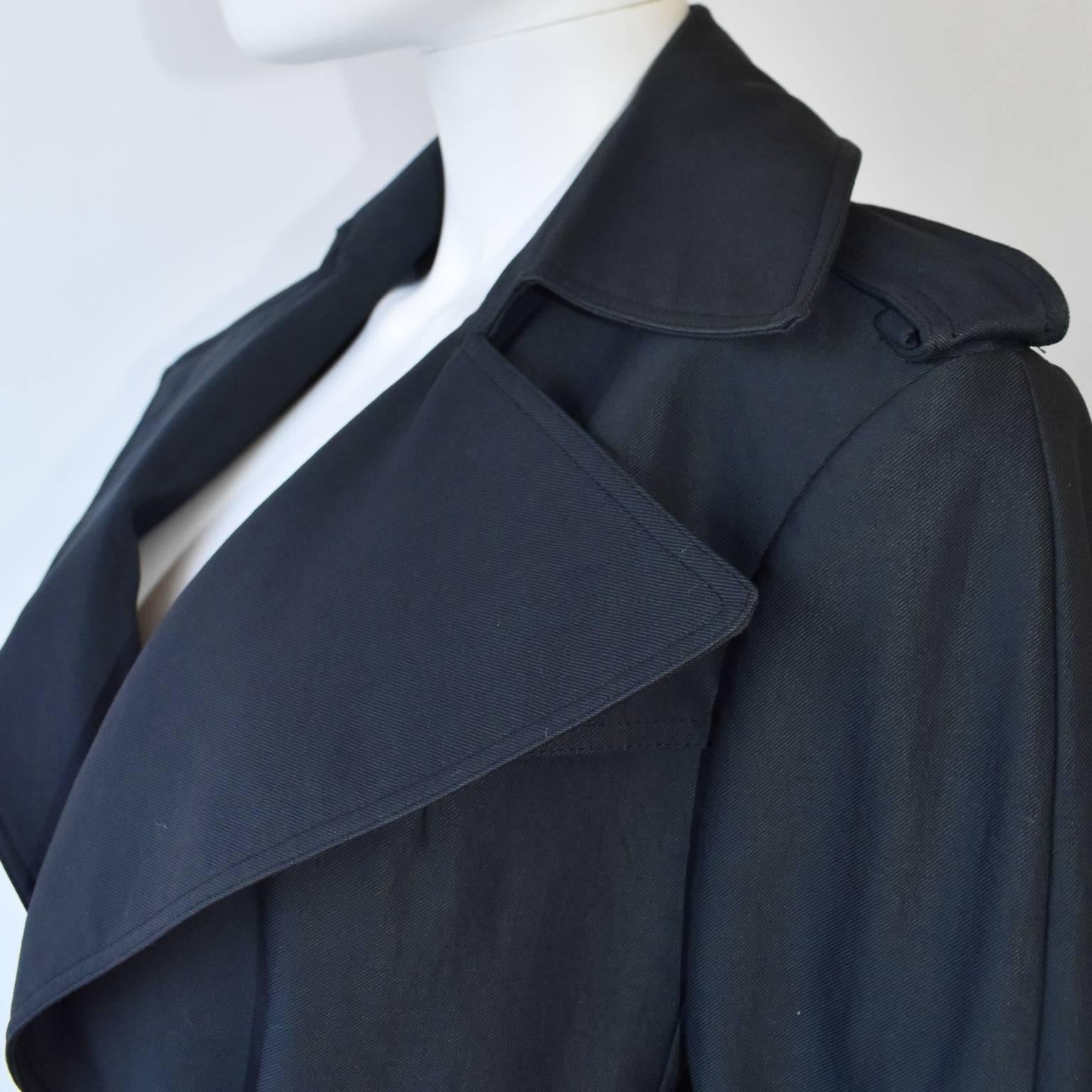 Céline Charcoal Grey Trench Coat In Excellent Condition For Sale In London, GB