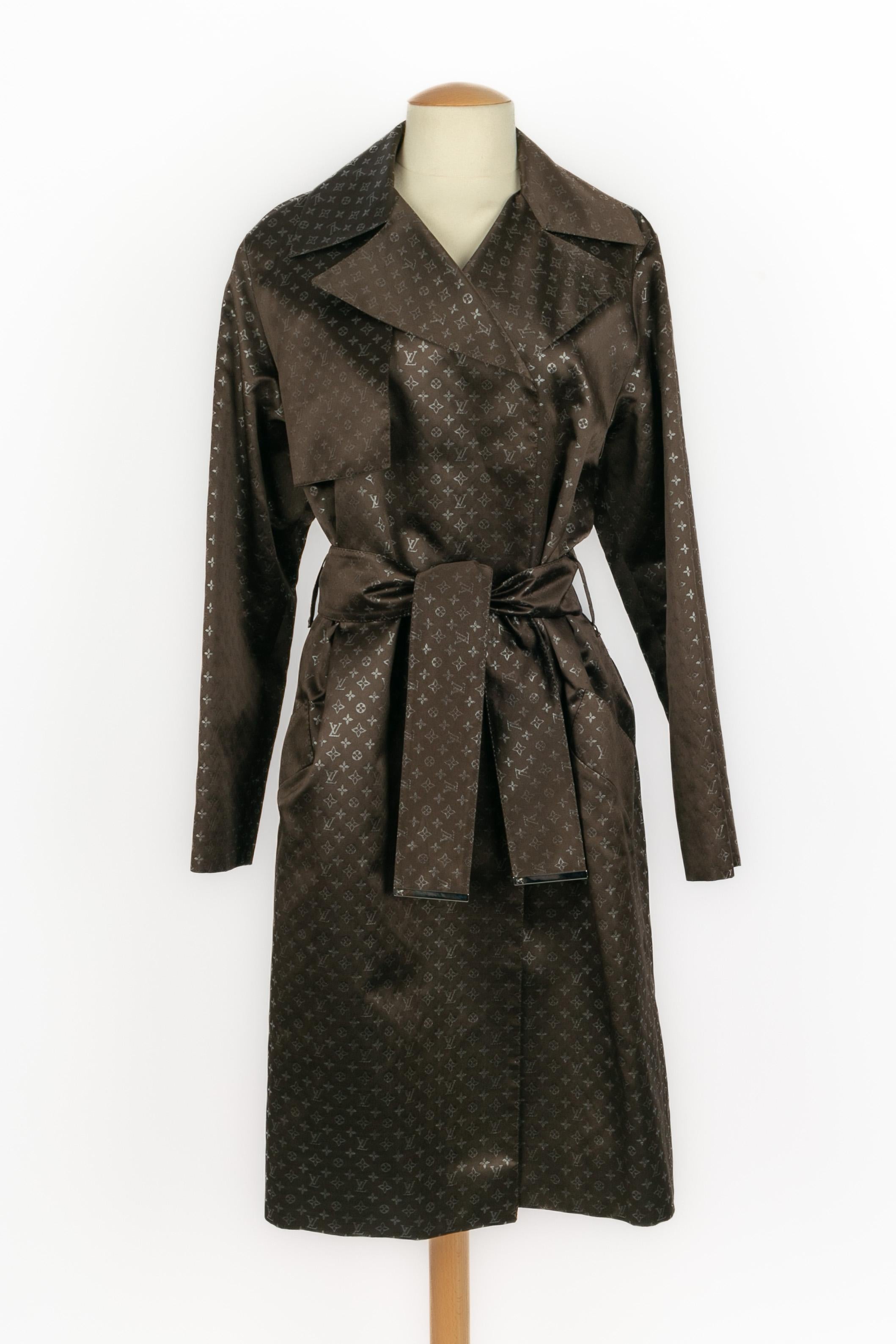 Trench Monogram Louis Vuitton in vendita