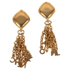 Chanel, breloques en métal doré