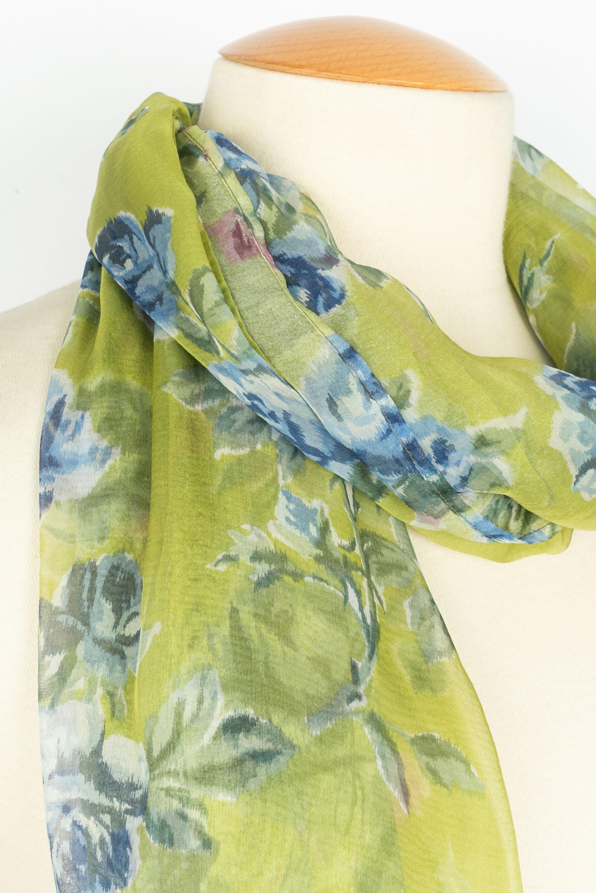 Foulard di mussola Dior In condizioni ottime in vendita a SAINT-OUEN-SUR-SEINE, FR