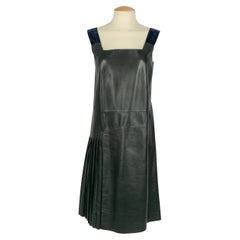 Vestido de cuero Prada