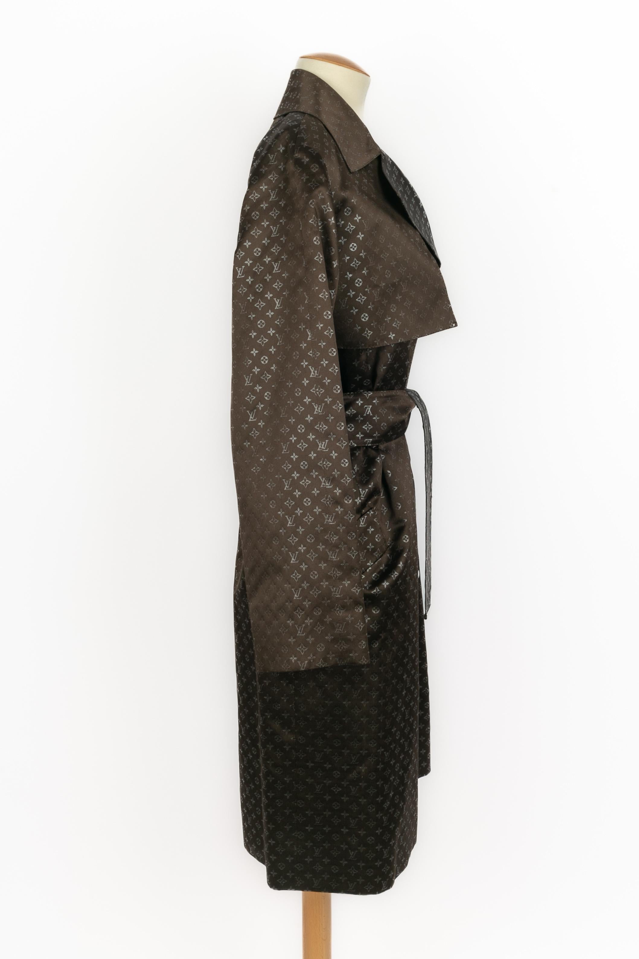 Donna Trench Monogram Louis Vuitton in vendita
