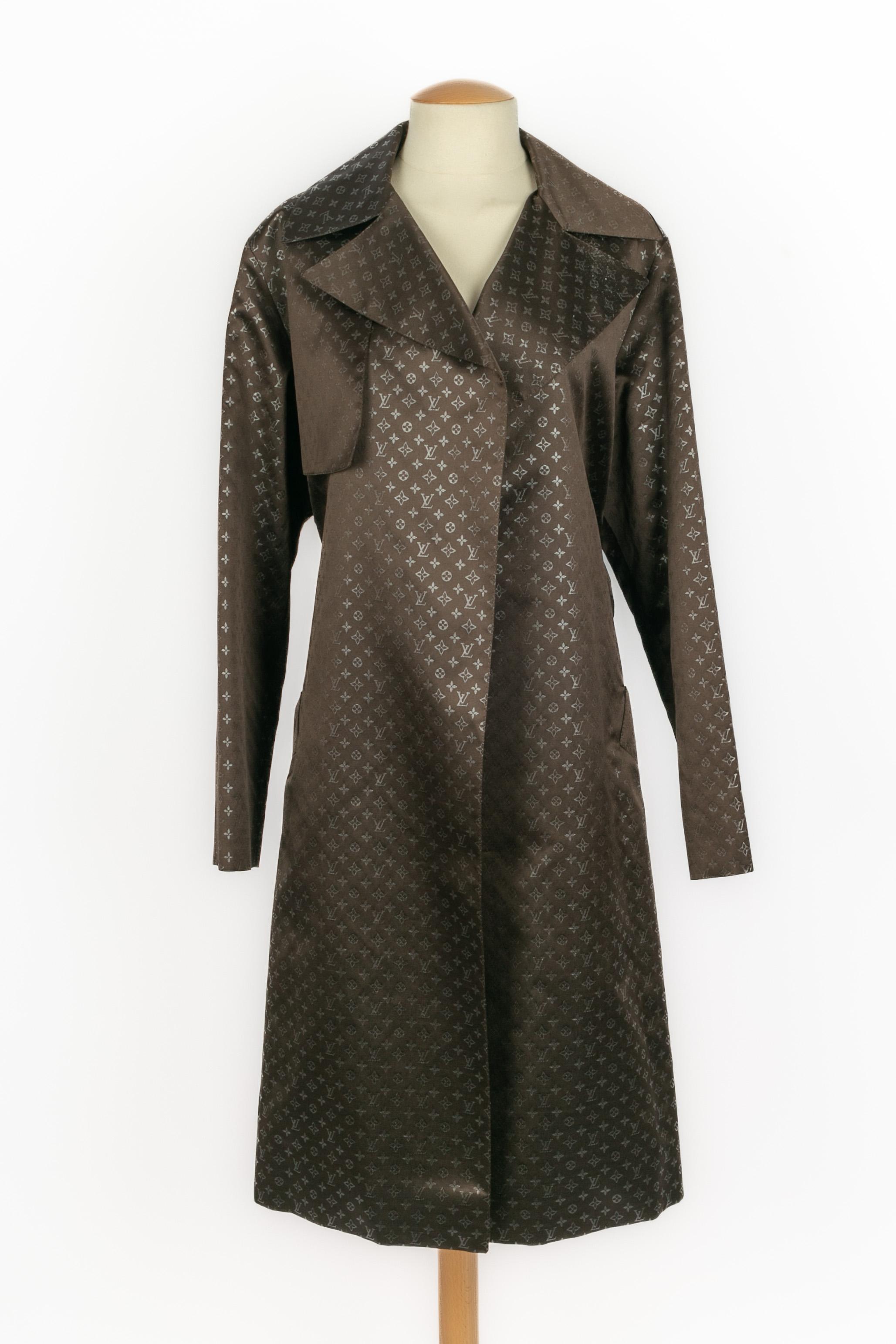 Trench Monogram Louis Vuitton in vendita 4