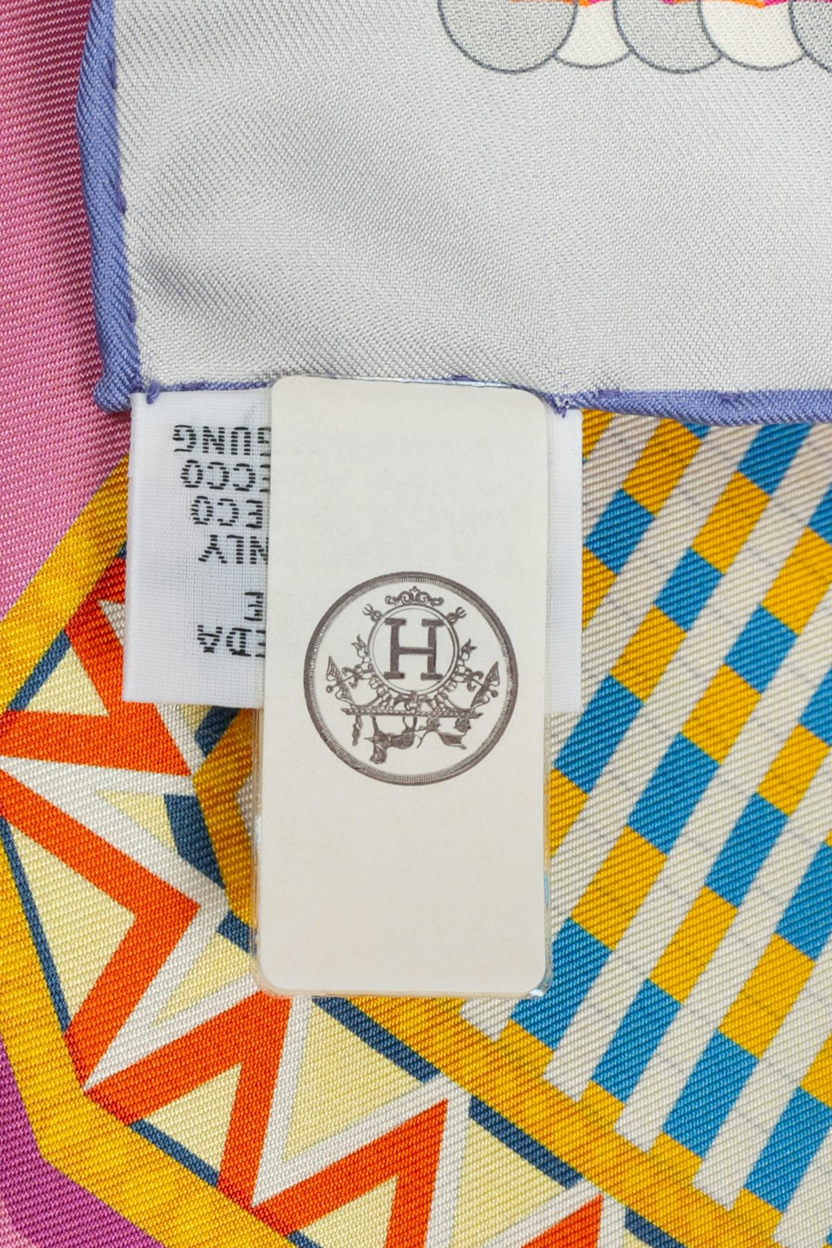 Foulard / sciarpa Hermès 'Gala epaulettes' a due lati in vendita 2