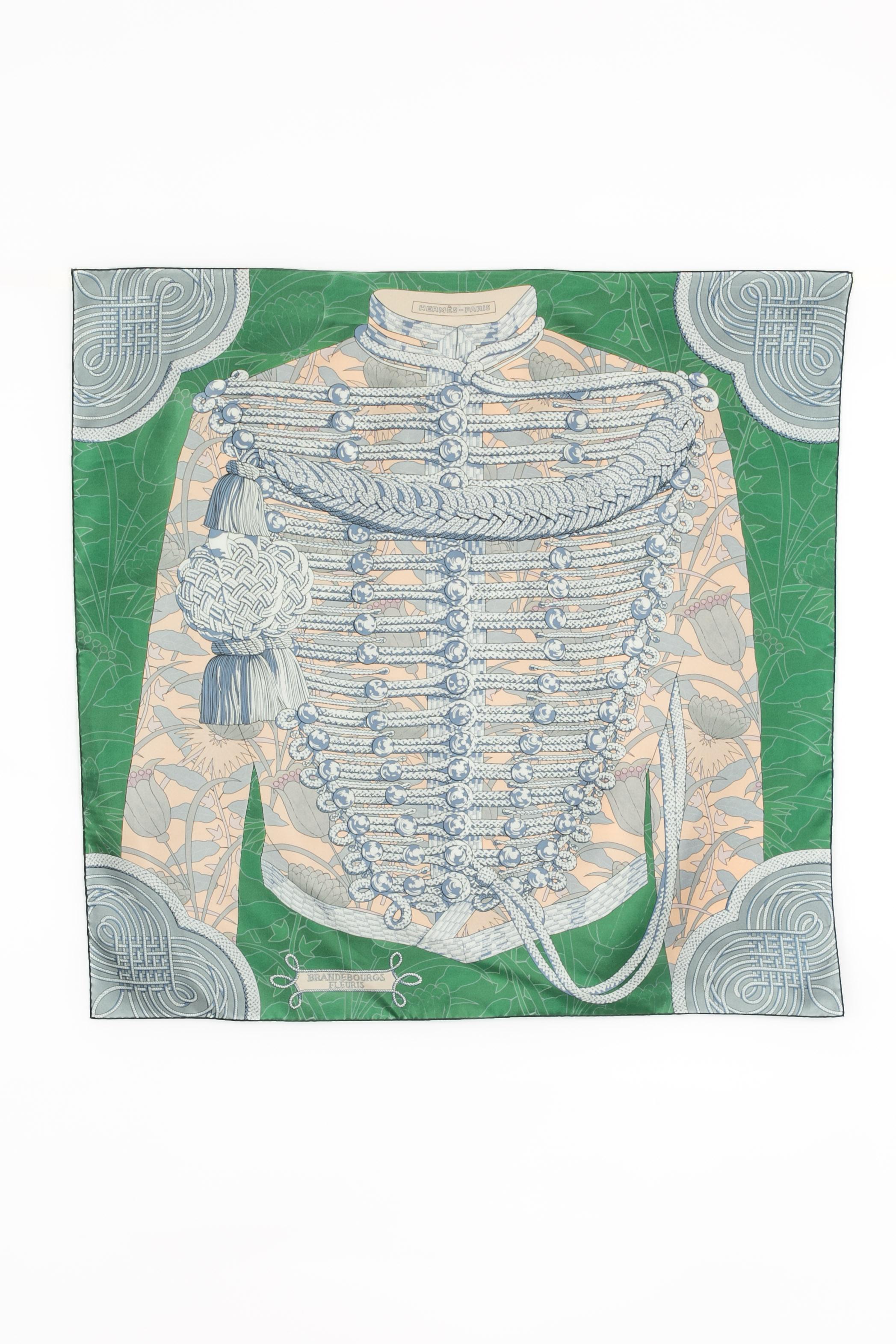HERMÈS - (Made in France) Dual-sided silk twill foulard / scarf entitled 'Flower brandenburgs'.

Condition:
Very good condition

Dimensions:
90 cm x 90 cm

SKU:FFH32