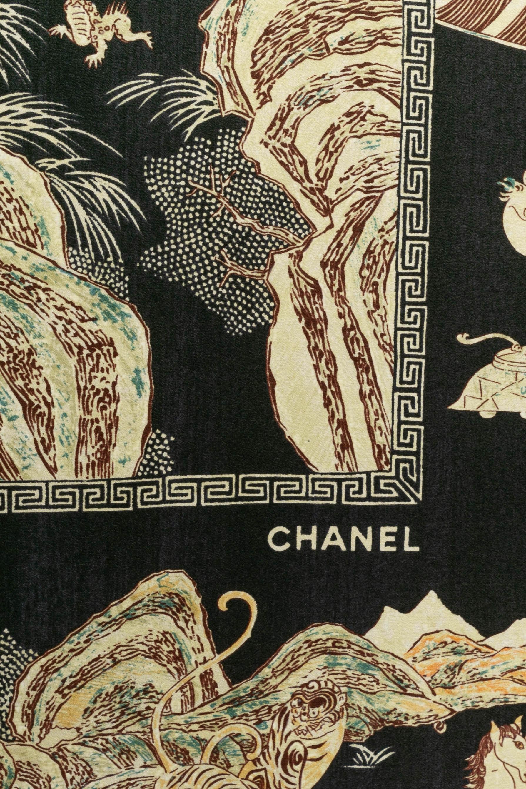 Estola / foulard de seda Chanel en venta 1