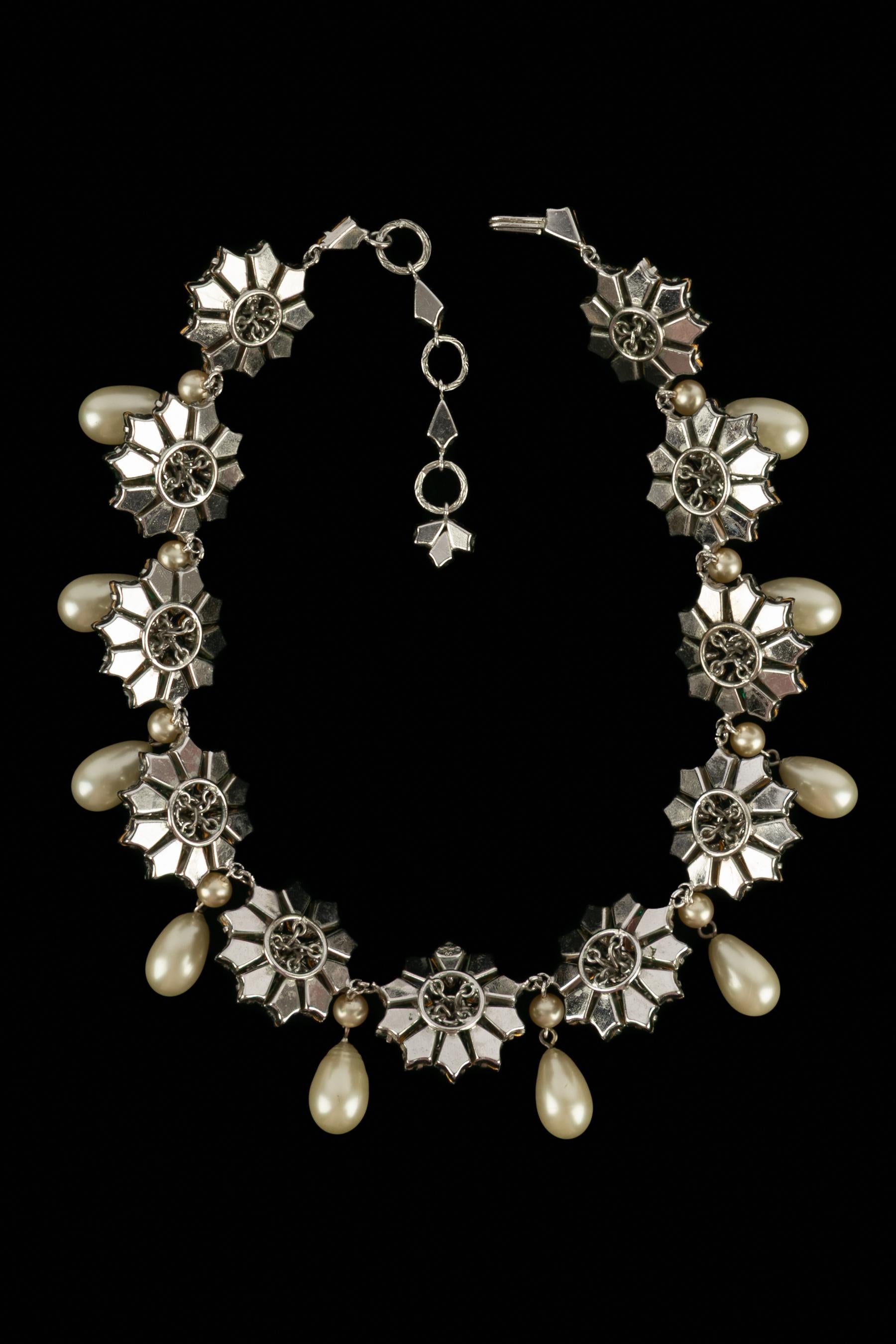 Collar Christian Dior 1960 en Excelente estado para la venta en SAINT-OUEN-SUR-SEINE, FR