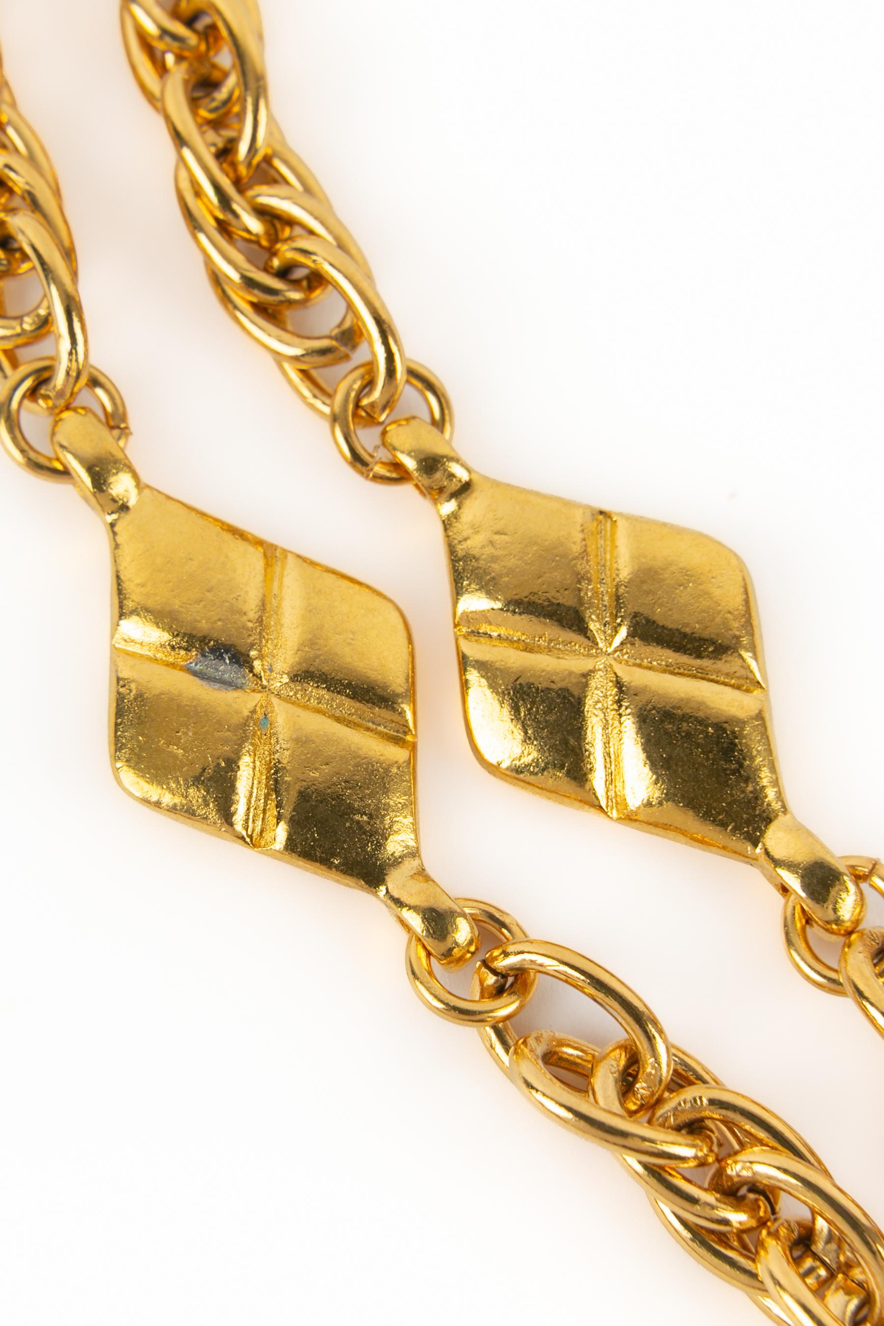 Donna Collana d'oro Chanel in vendita